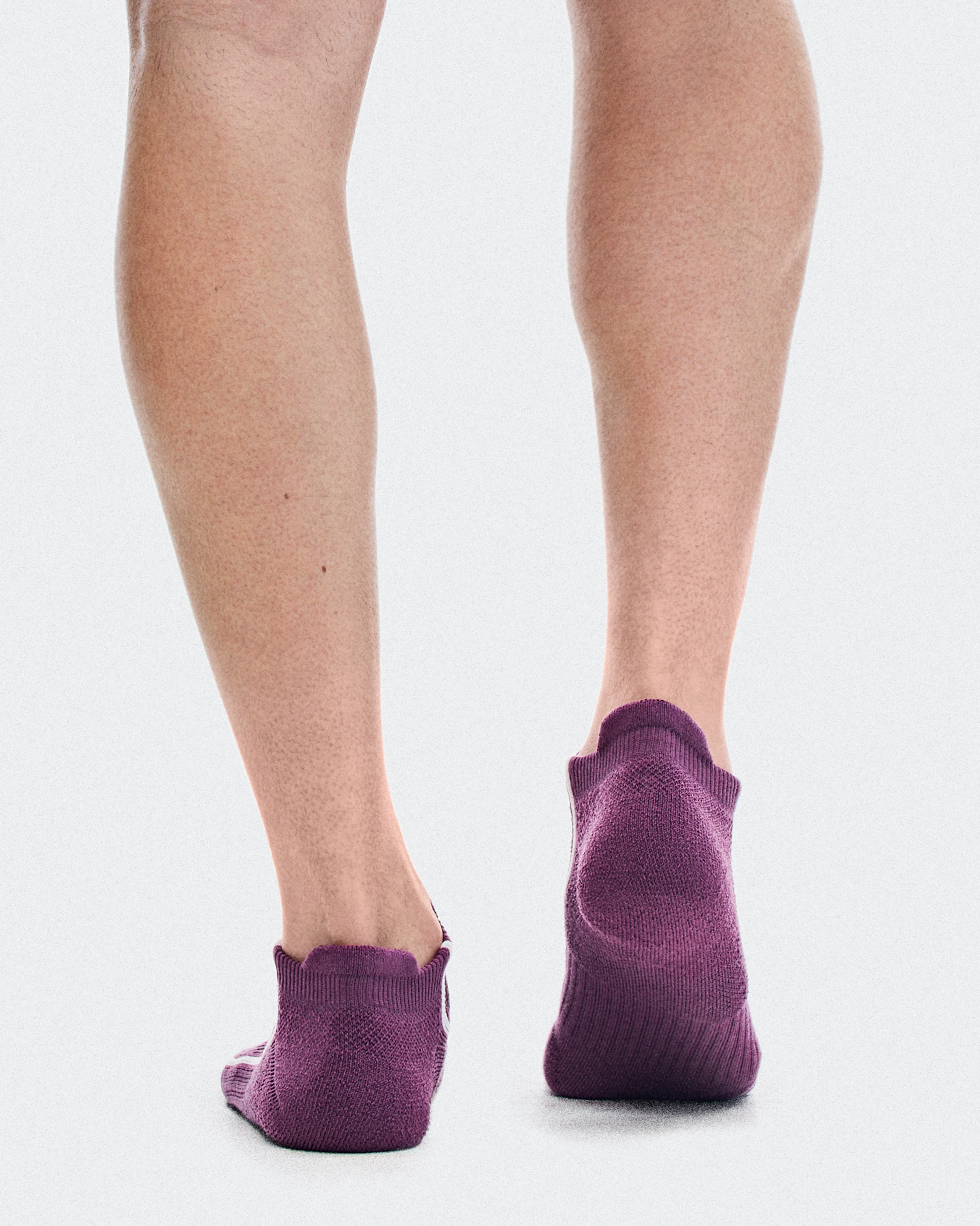 On Court Sock Low Cassis & White Unisexe Chaussettes