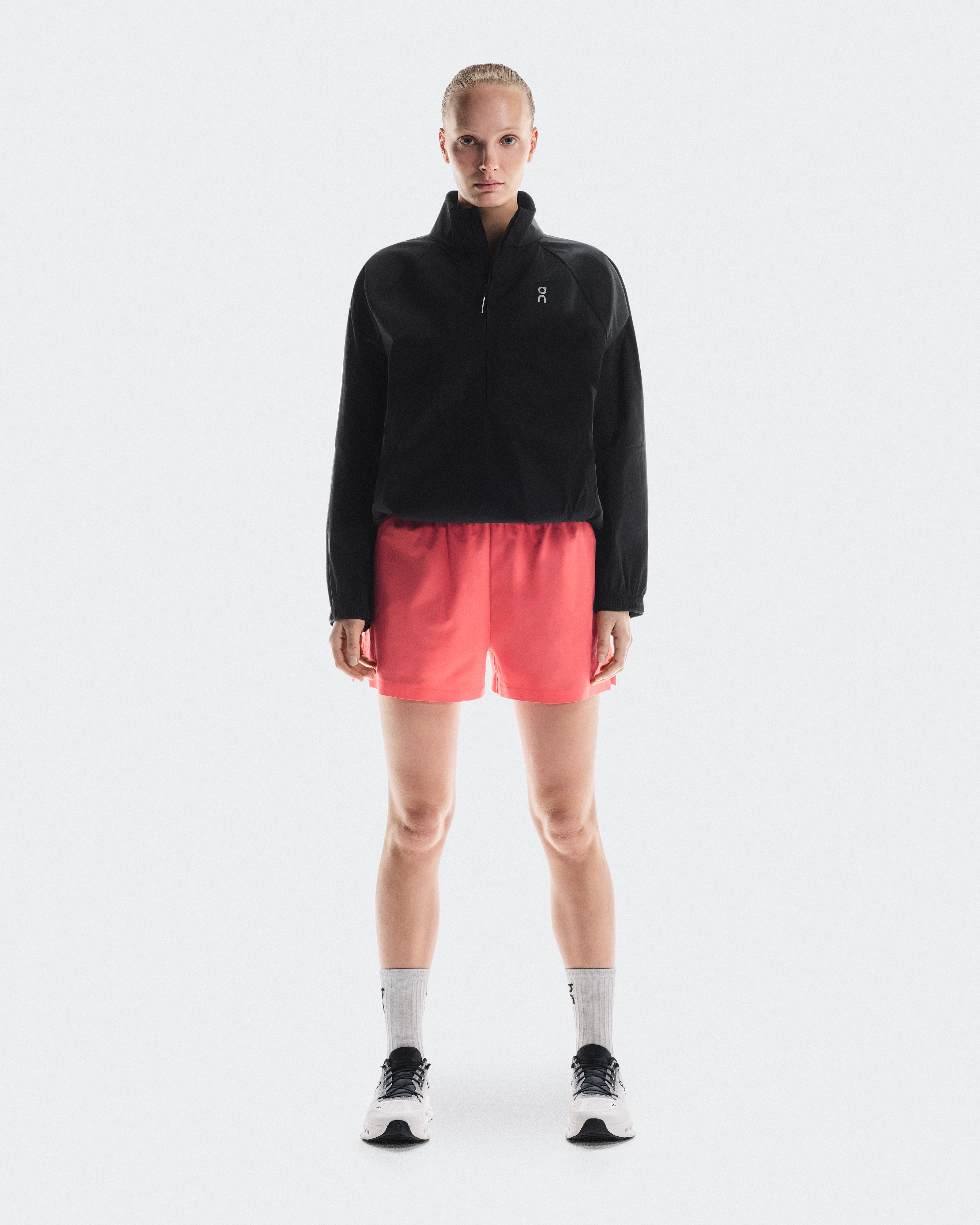On Focus Shorts Coral Femme Shorts