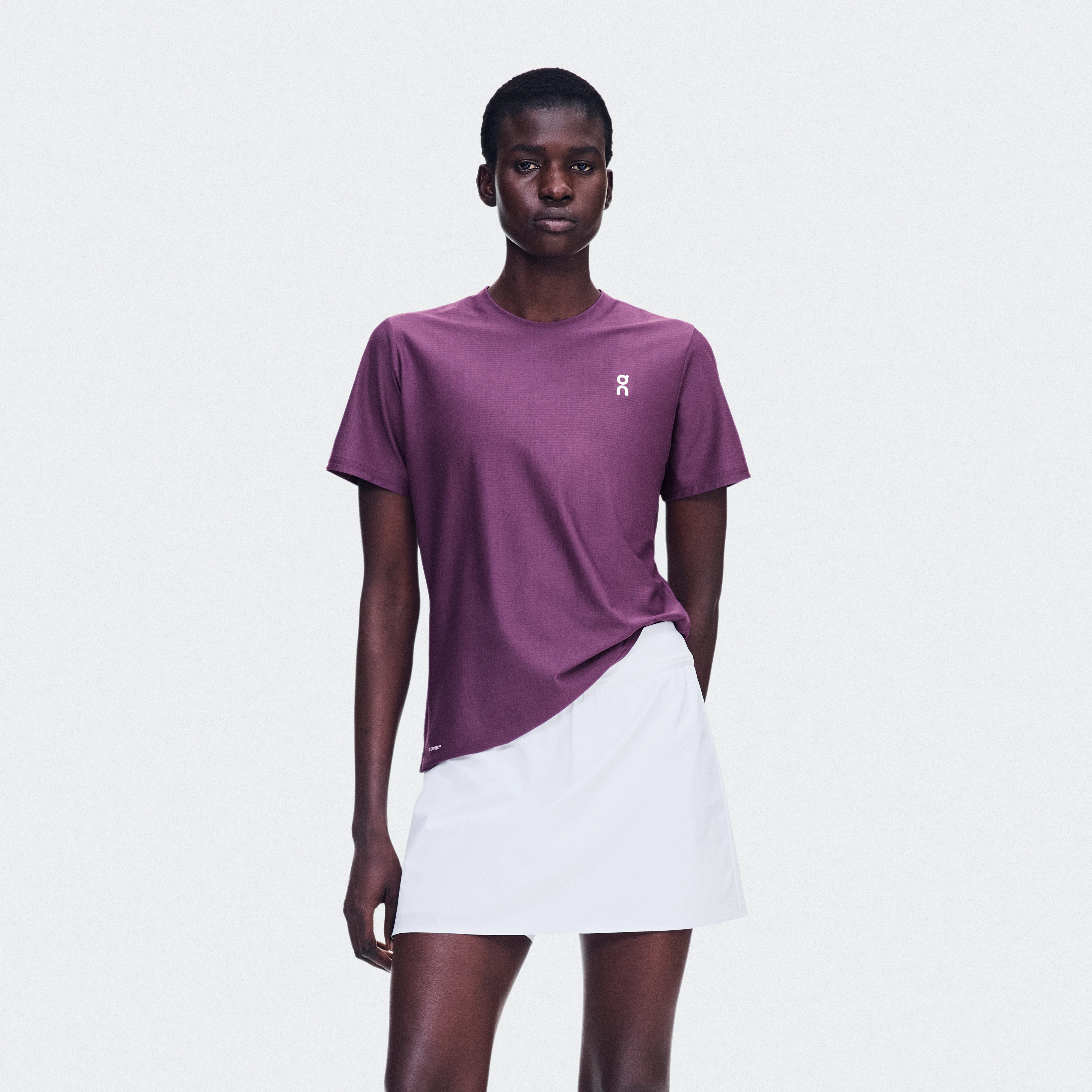 On Court-T Cassis Femme – Tennis Hauts et t-shirts