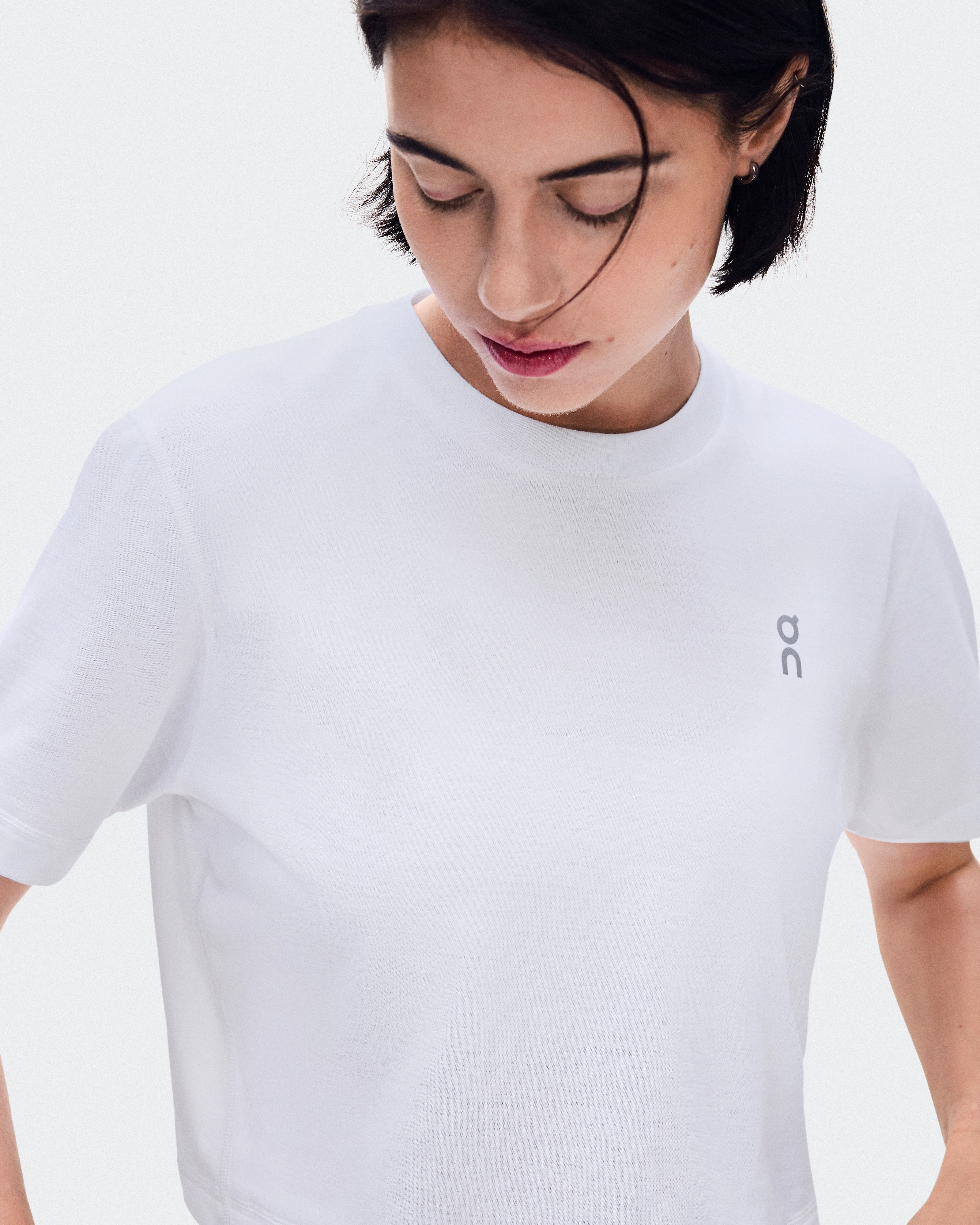 On Train-T Crop White Femme Hauts et t-shirts