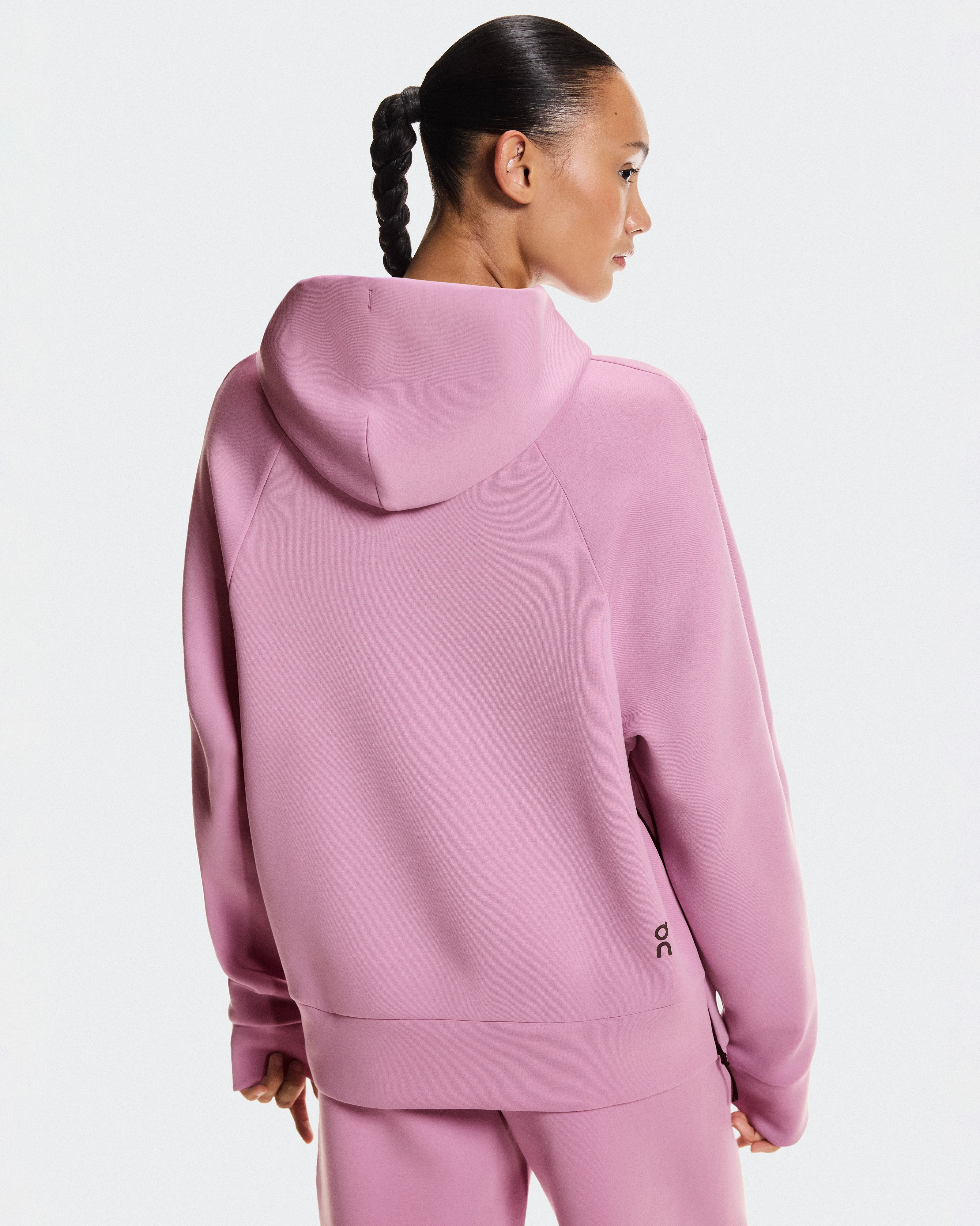 On Focus Tech Hoodie Sakura Femme Sweats à capuche et sweats
