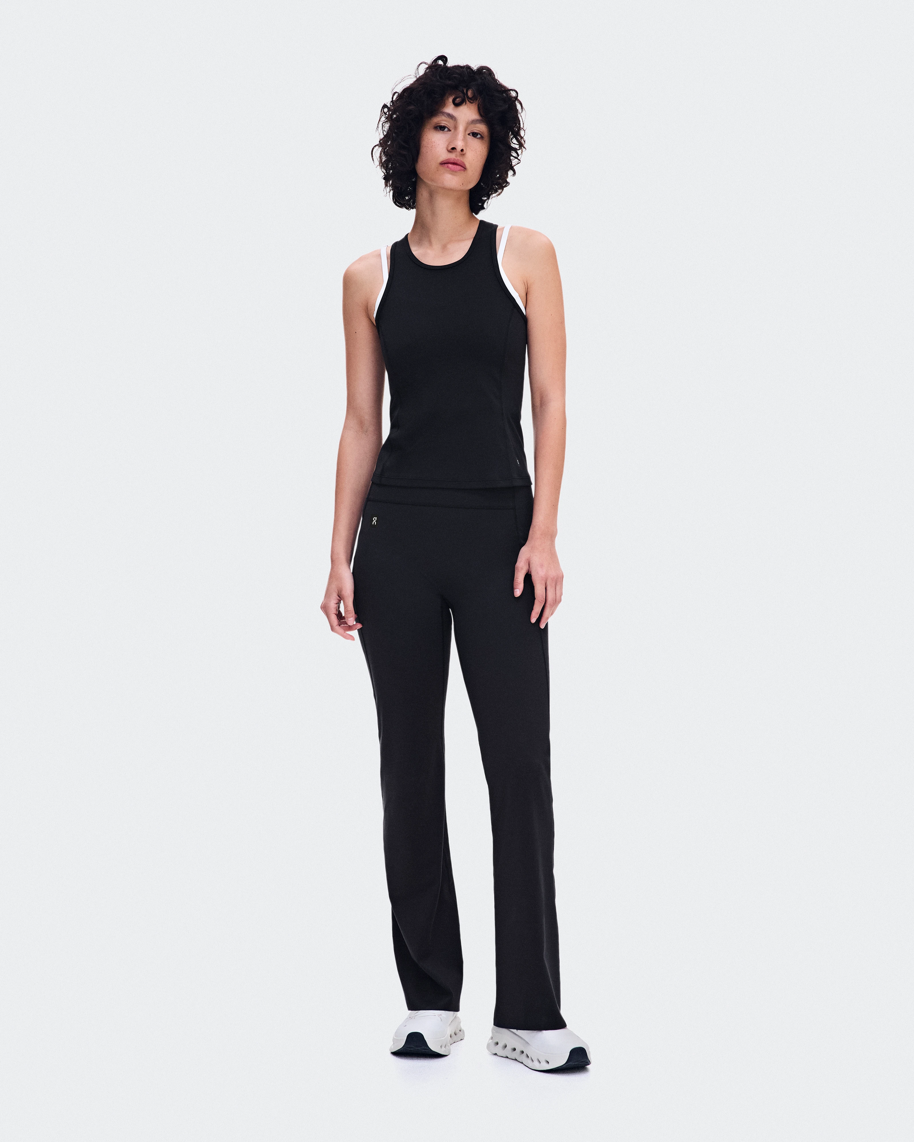On Studio Tank Black Femme Hauts et t-shirts