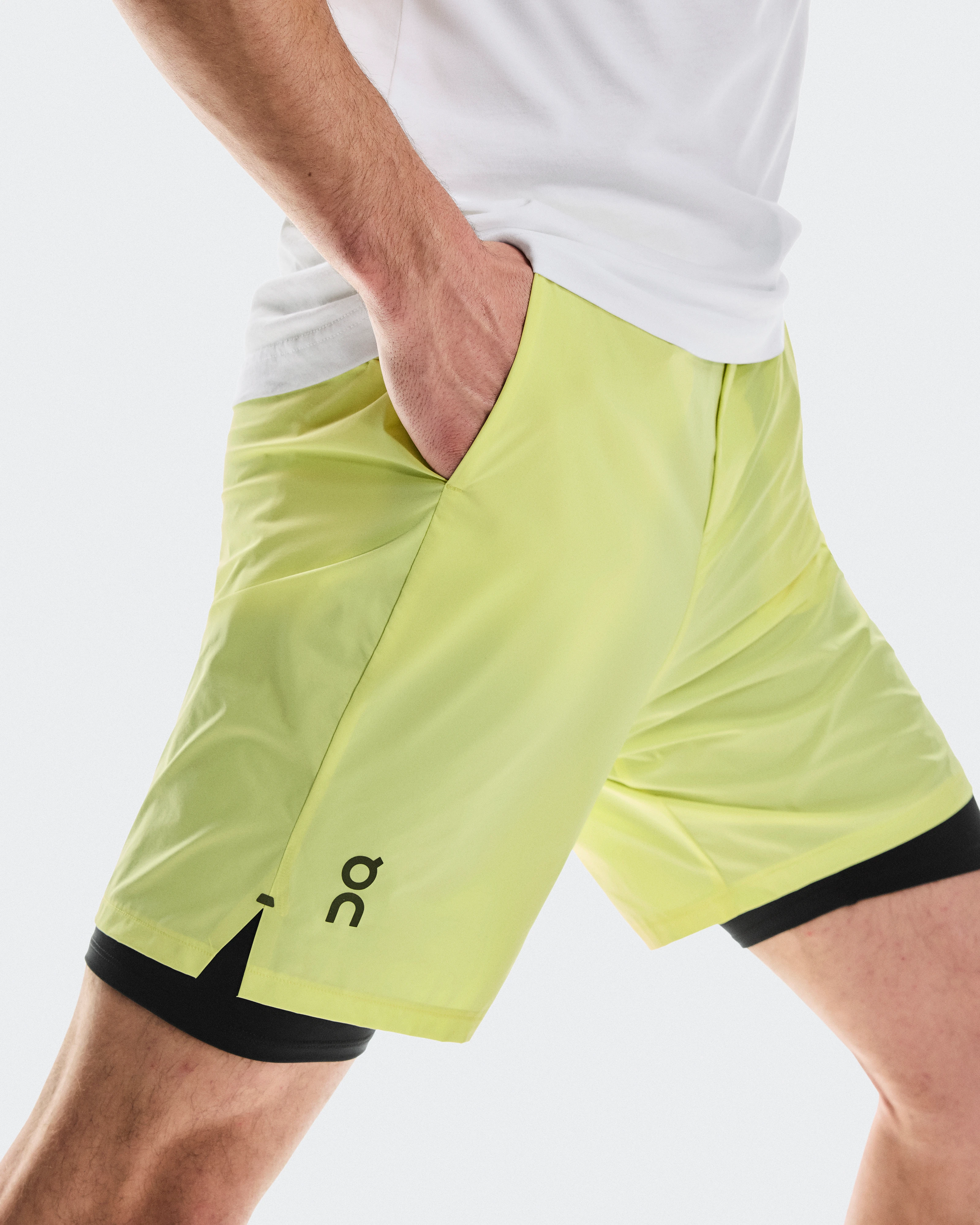 On Performance Hybrid Short Limelight Homme Shorts