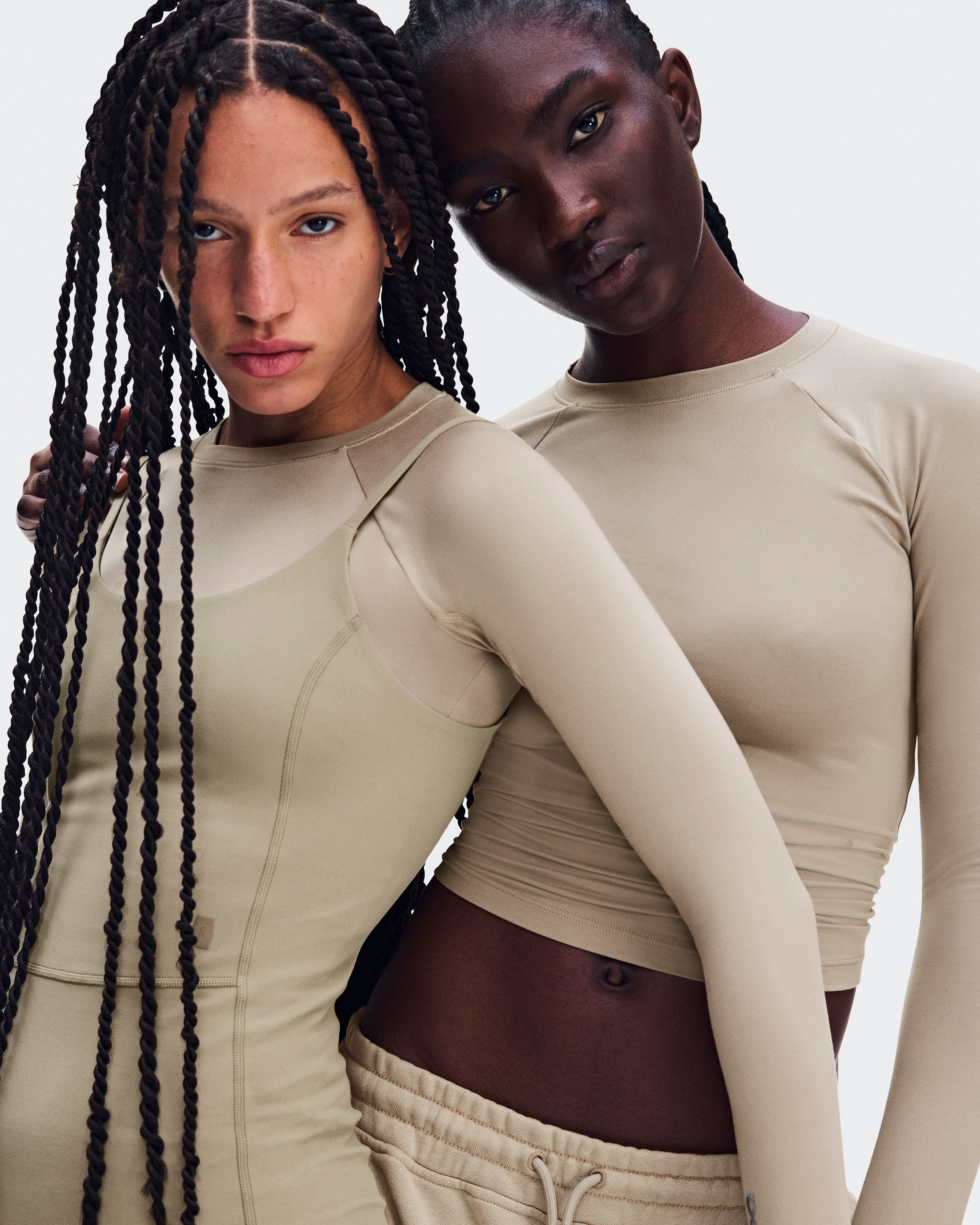 On Studio Long-T FKA Lurien Femme Hauts et t-shirts