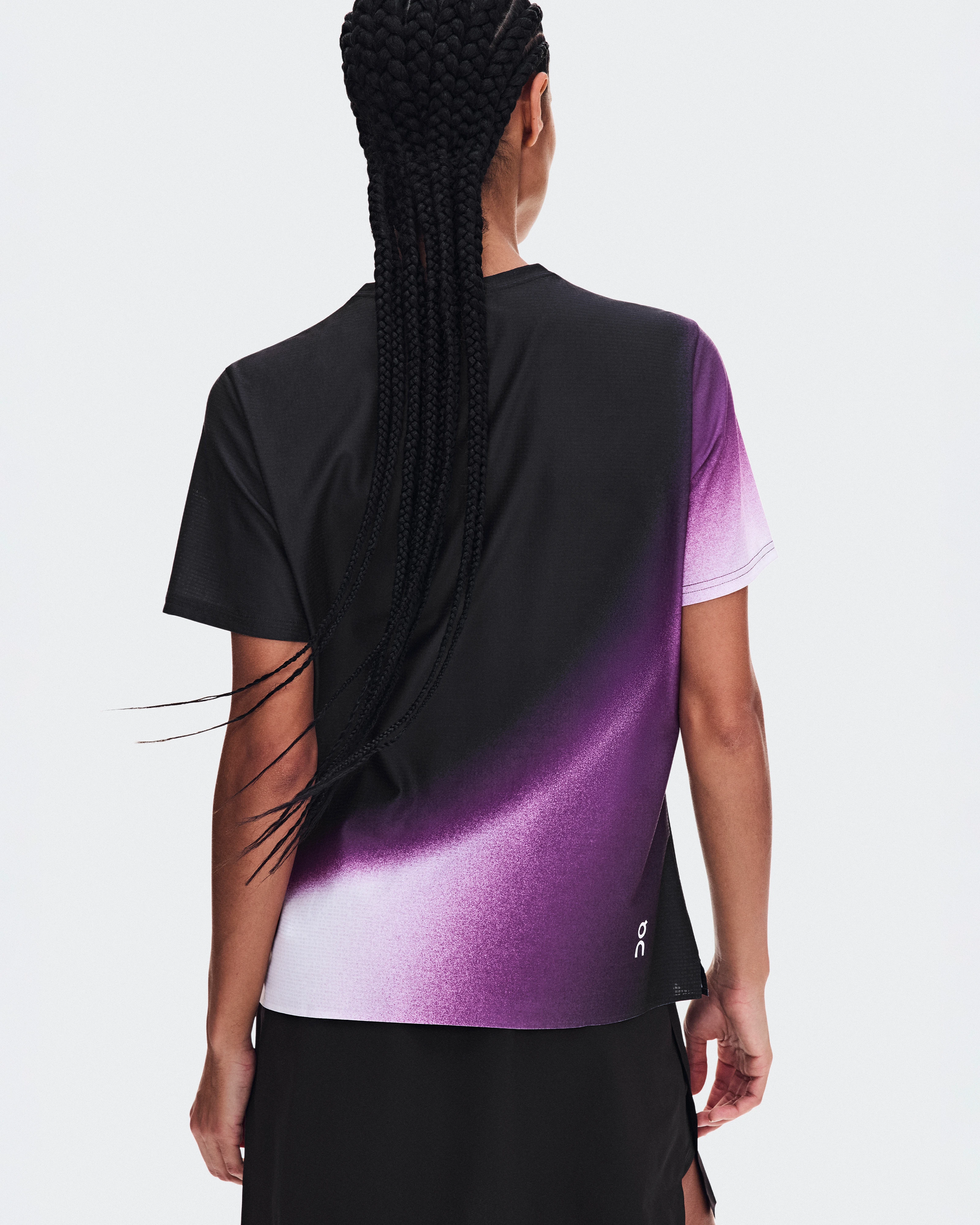 On Court-T Swing Black & Cassis Femme Hauts et t-shirts