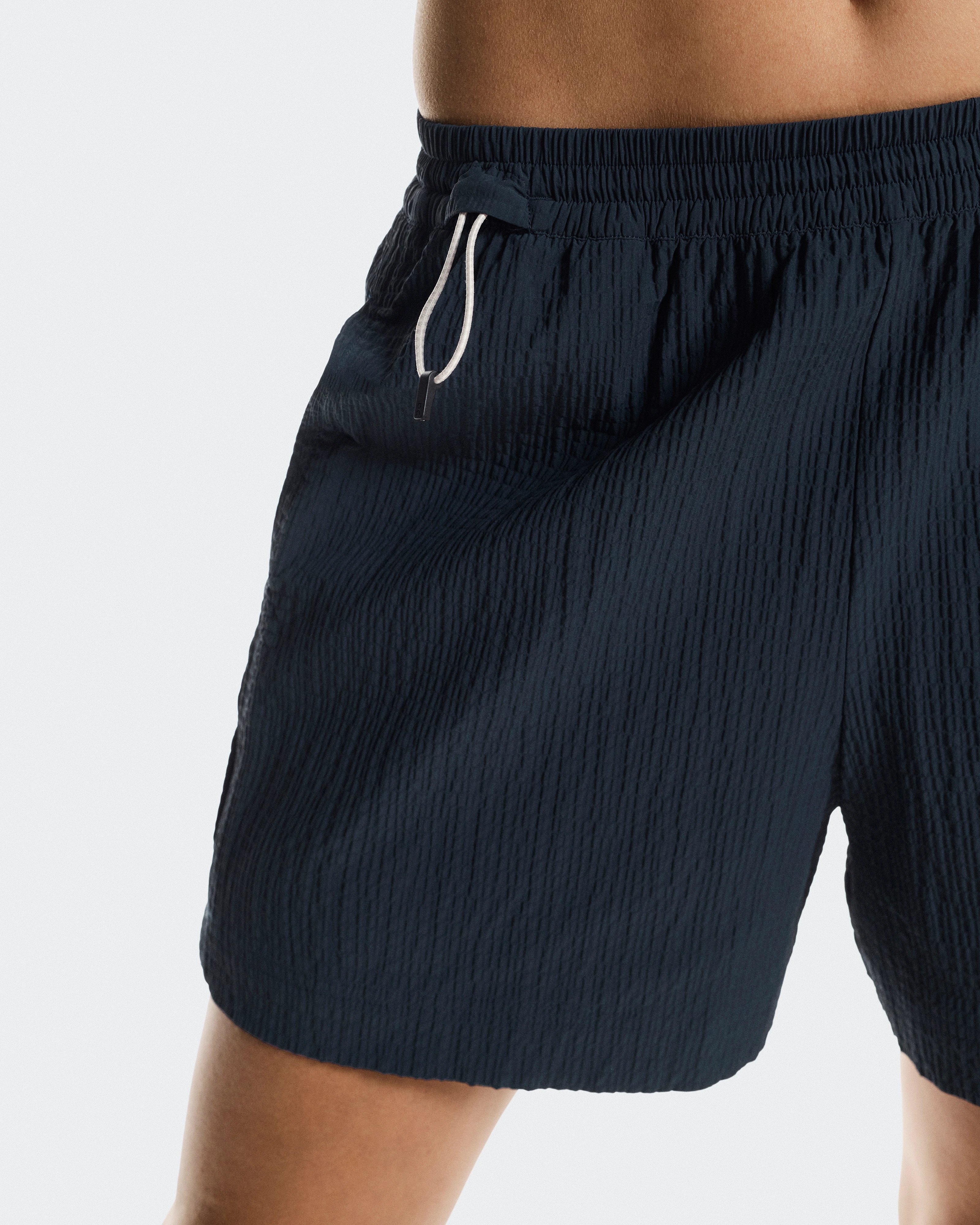On Courtside Shorts Eaze Midnight Femme Shorts