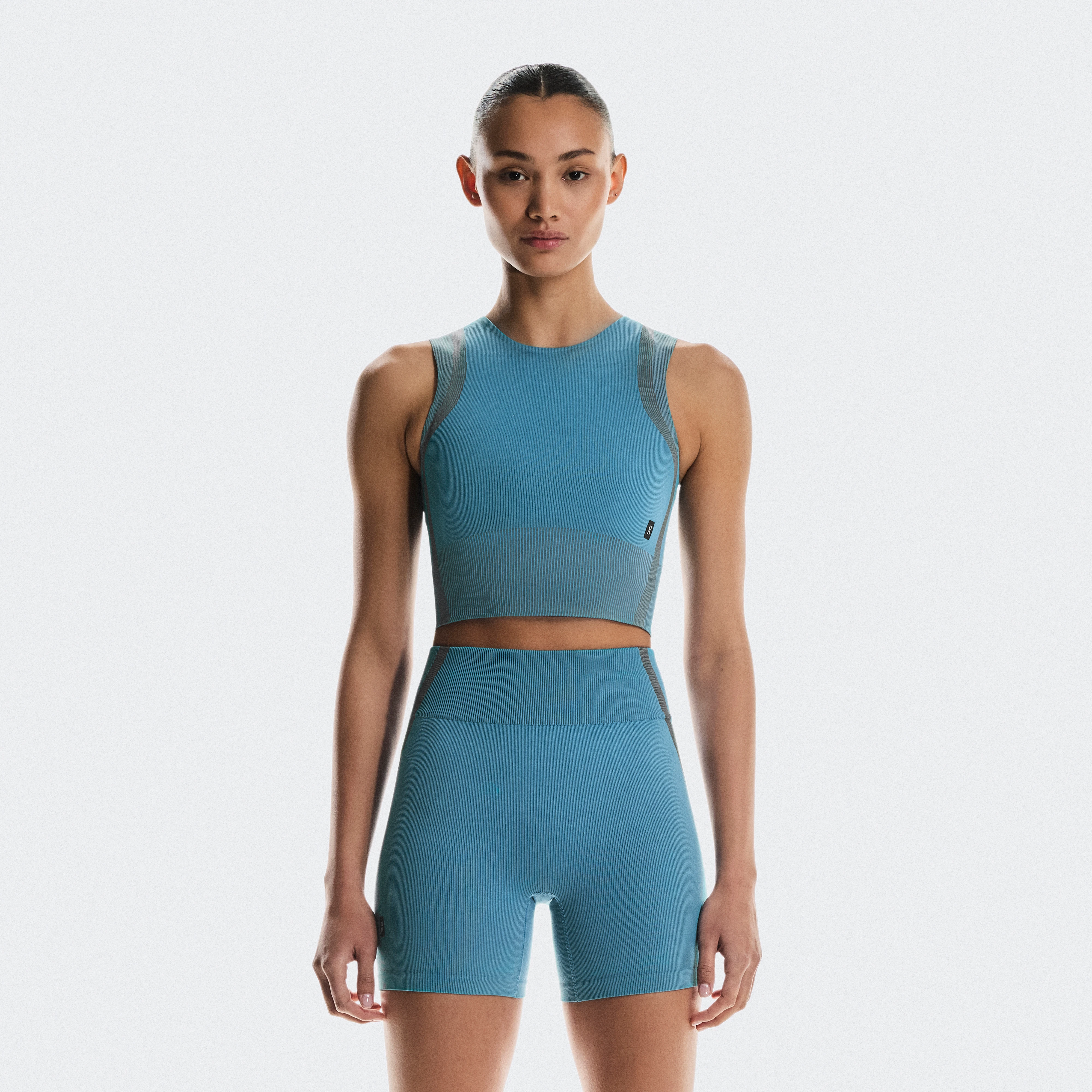 On Studio Knit Crop Niagara & Rock Femme – Entraînement quotidien, faible intensité, sans coutures Hauts et t-shirts