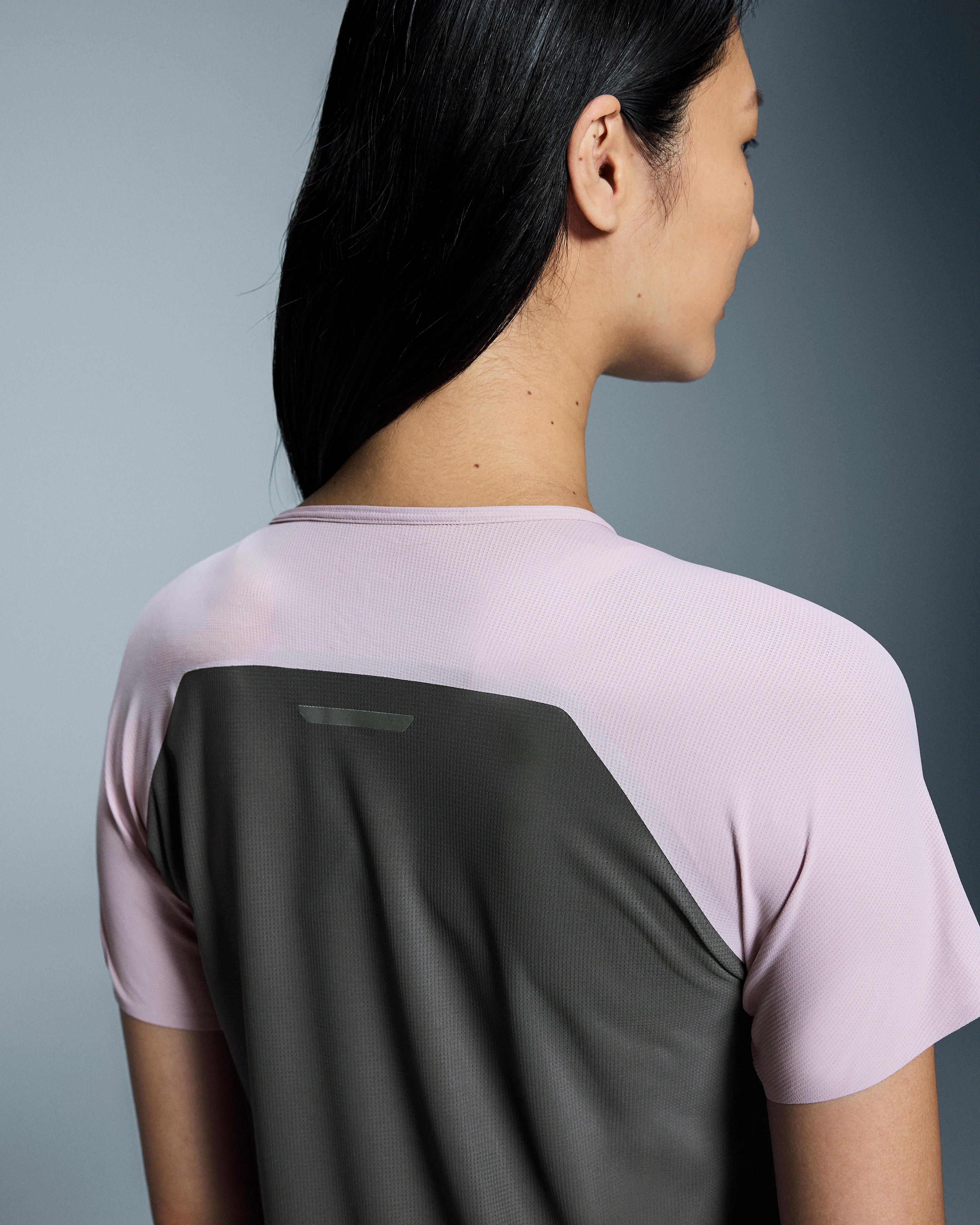 On Performance-T Mauve & Eclipse Femme Hauts et t-shirts