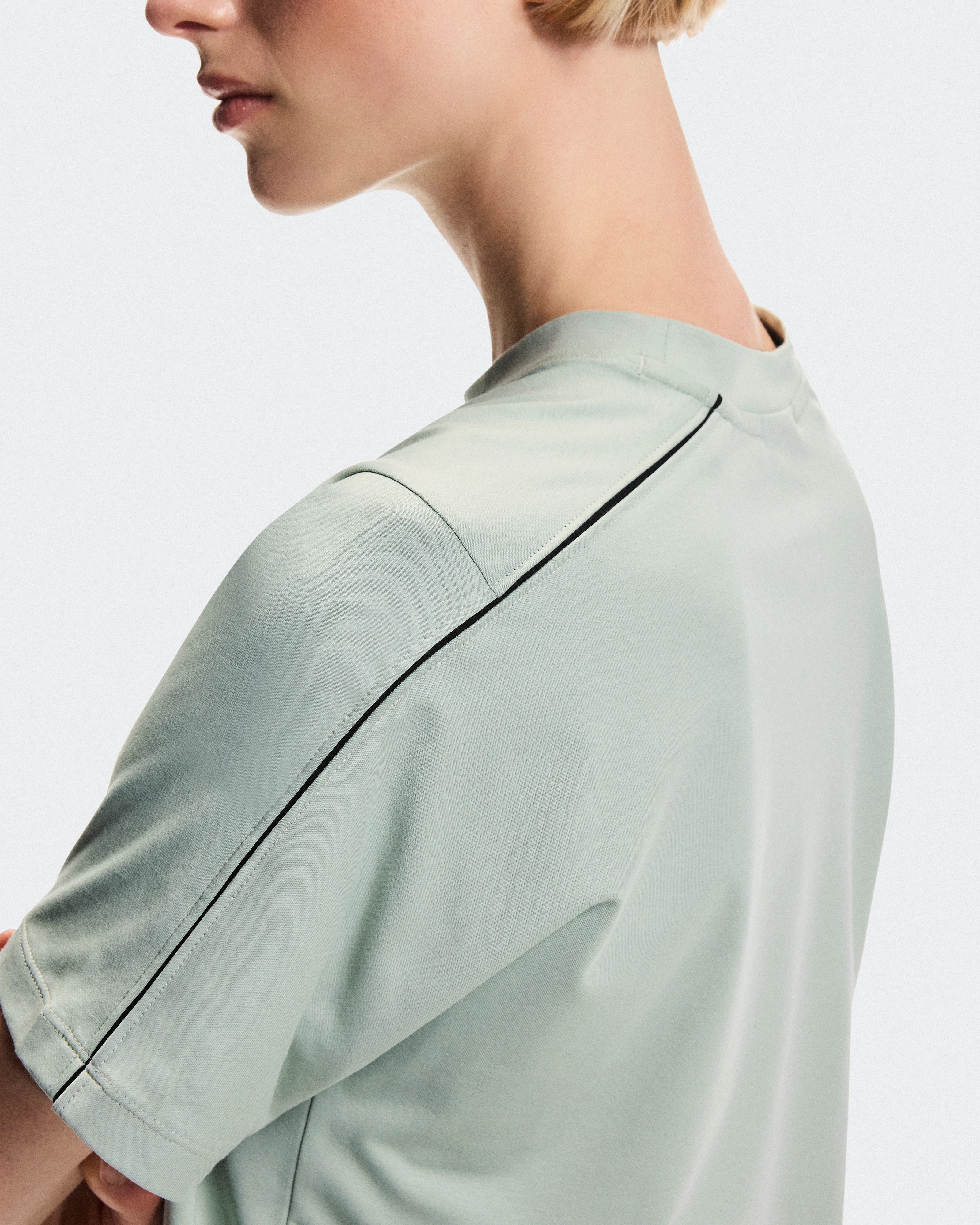 On Focus-T Mineral Femme Hauts et t-shirts