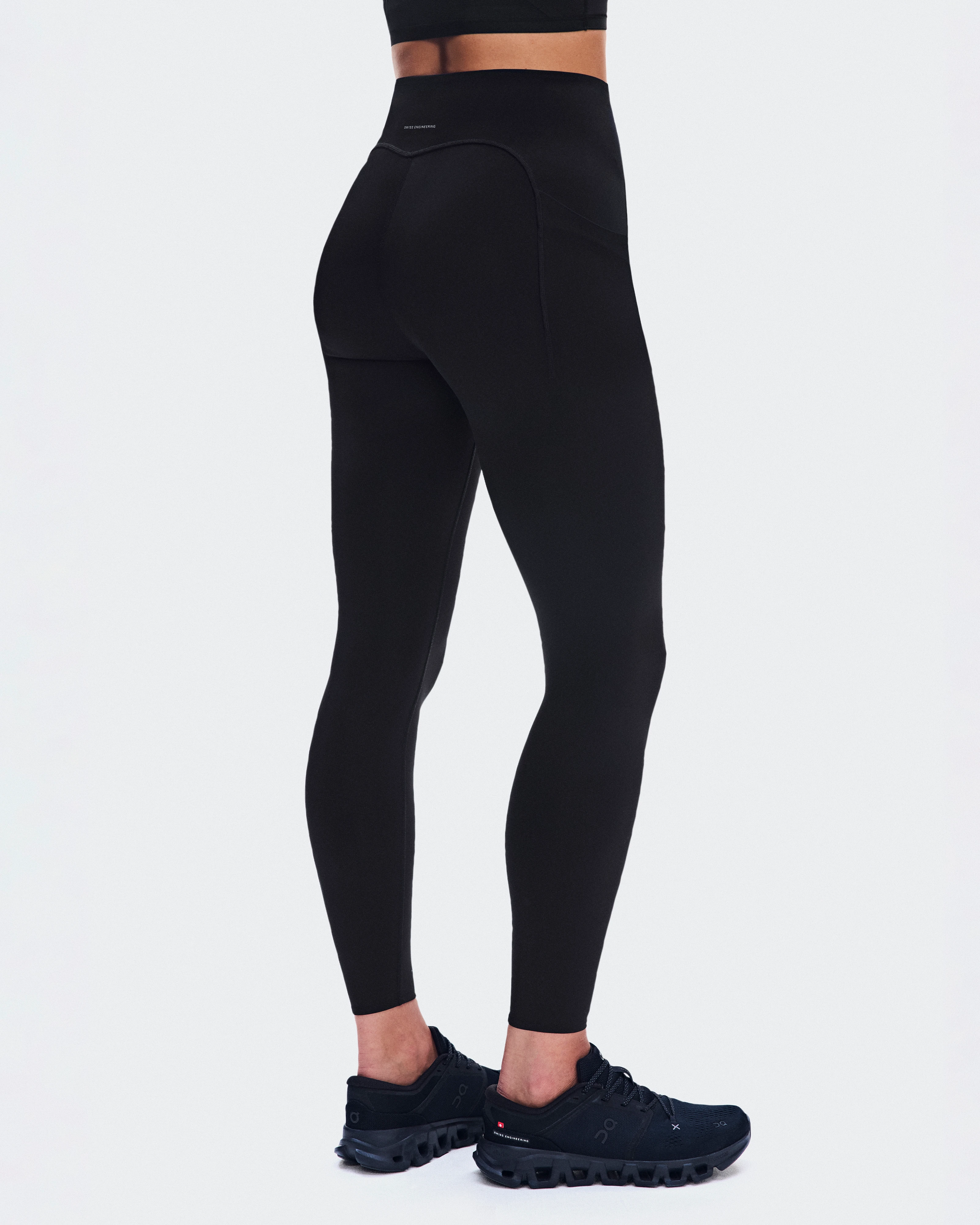 On Train Tights Black Femme Leggings