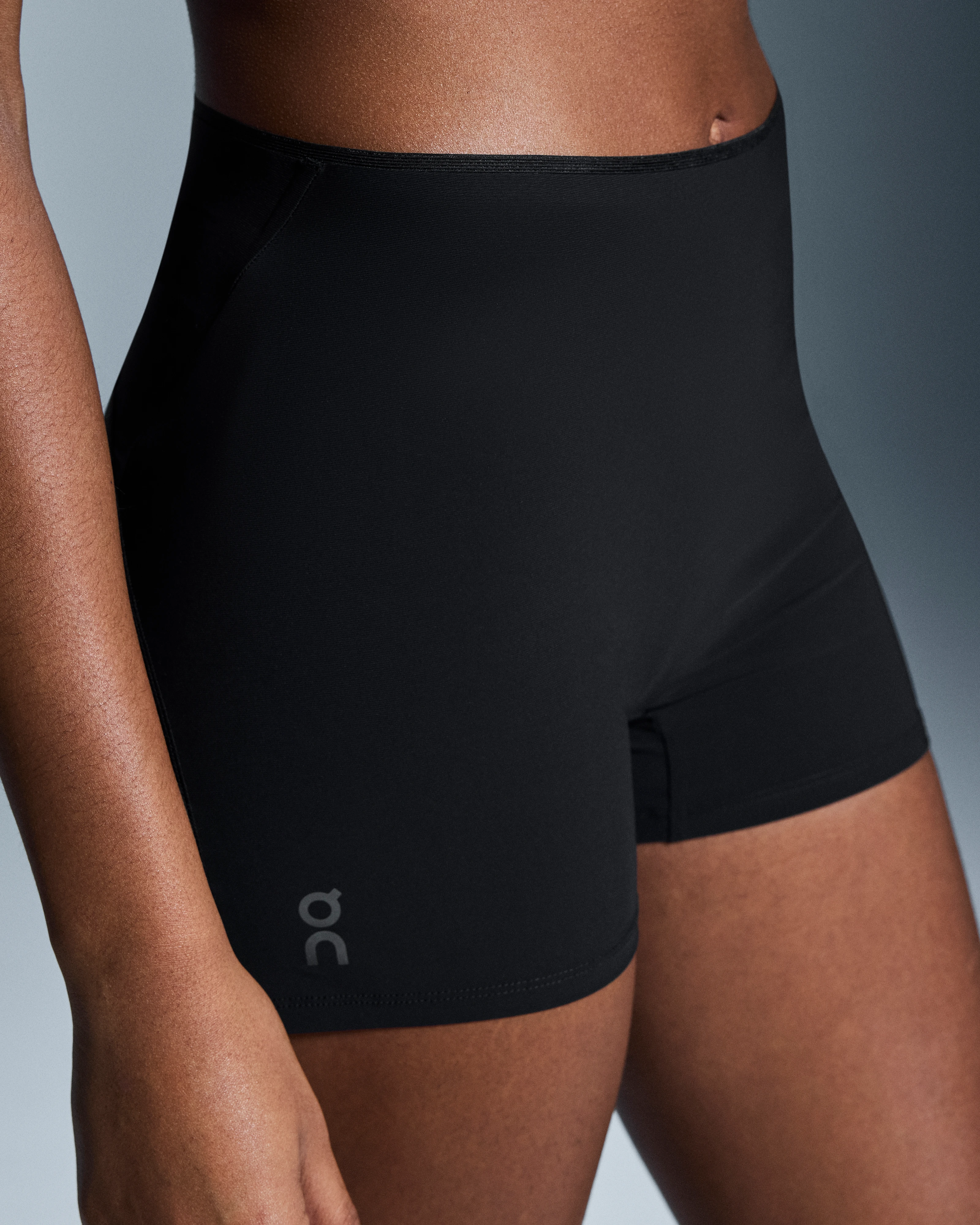On Race Tights Short Black Femme Leggings