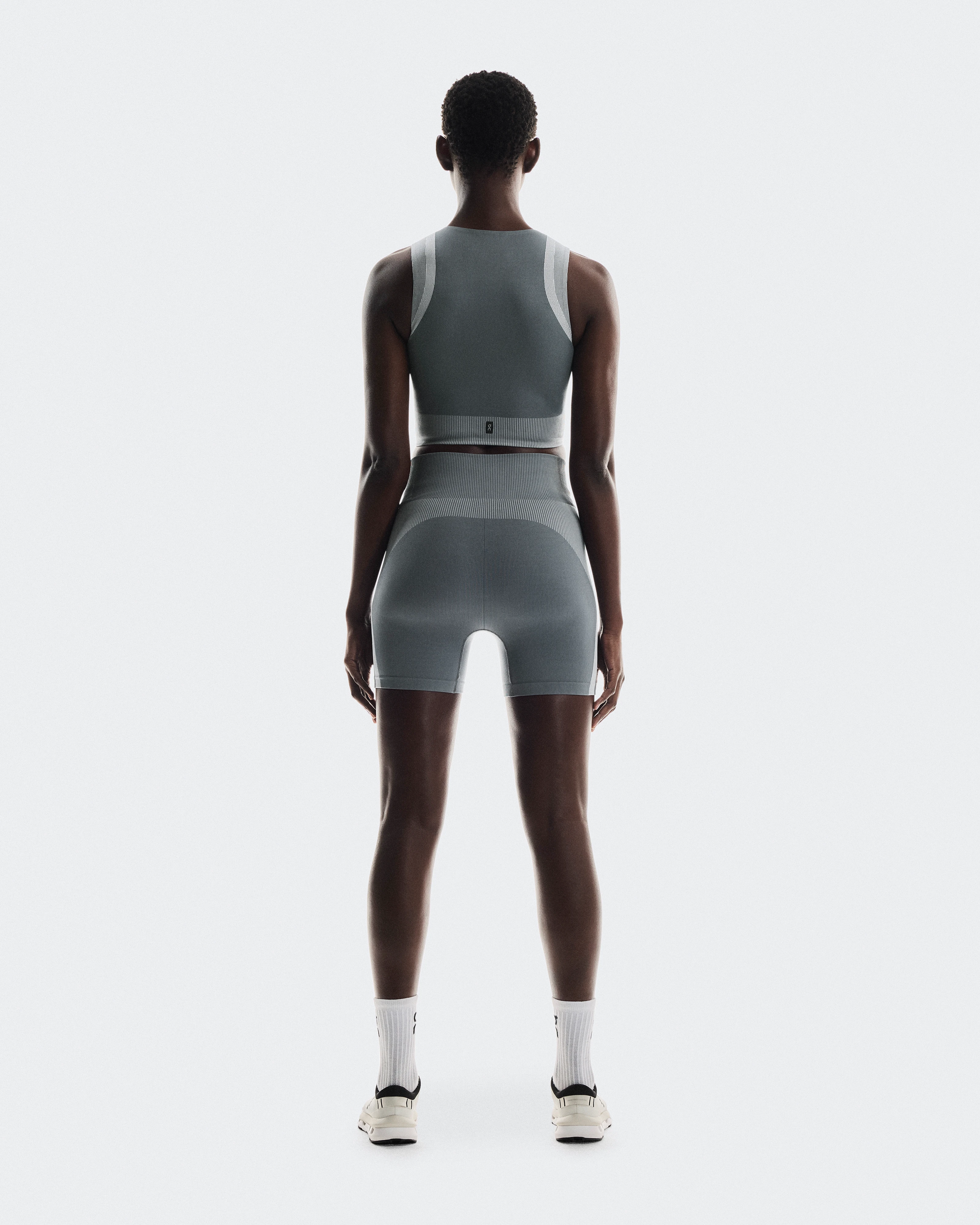 On Studio Knit Shorts Rock & Glacier Femme Shorts