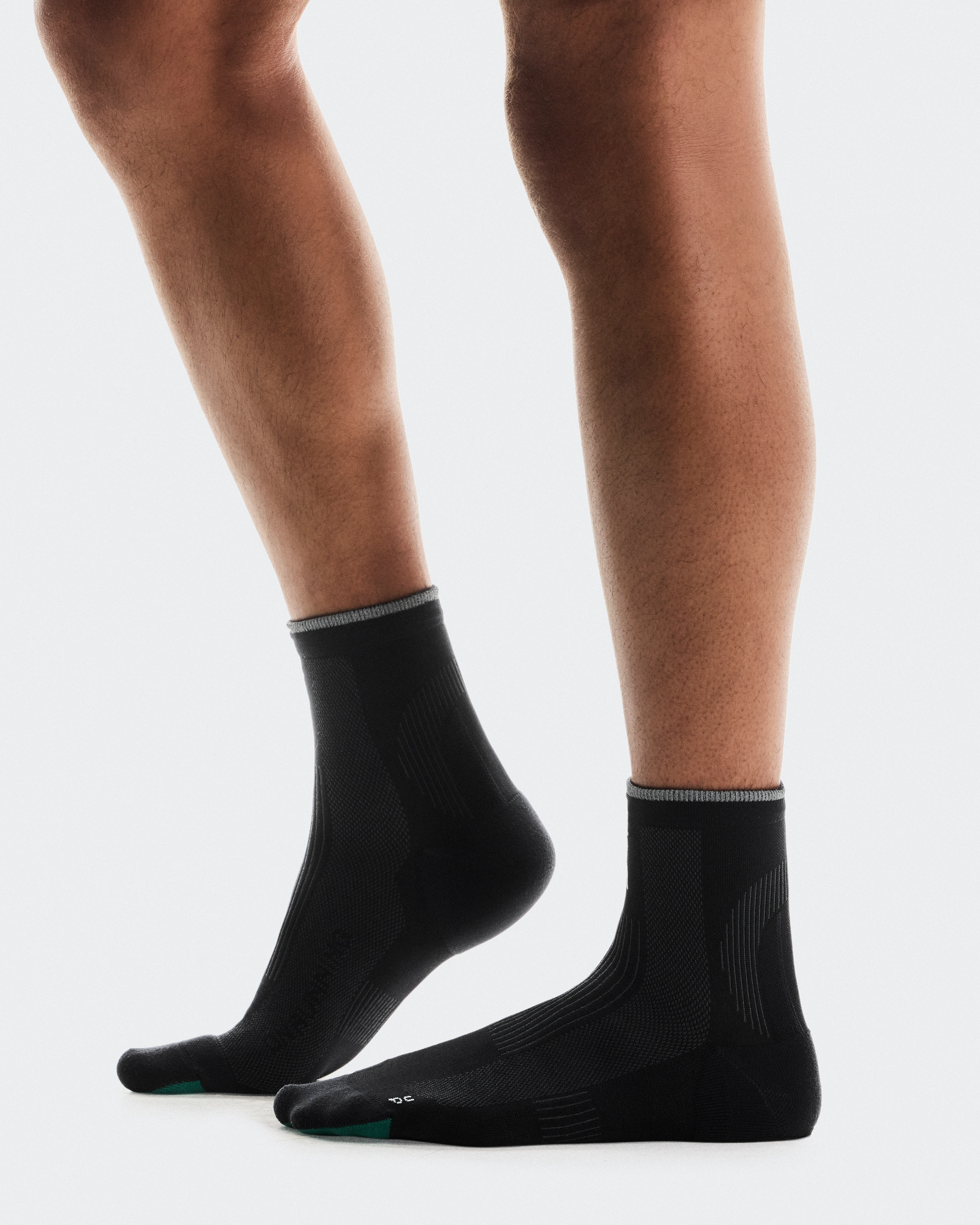 On Elite Run Sock Mid Black Unisexe Chaussettes