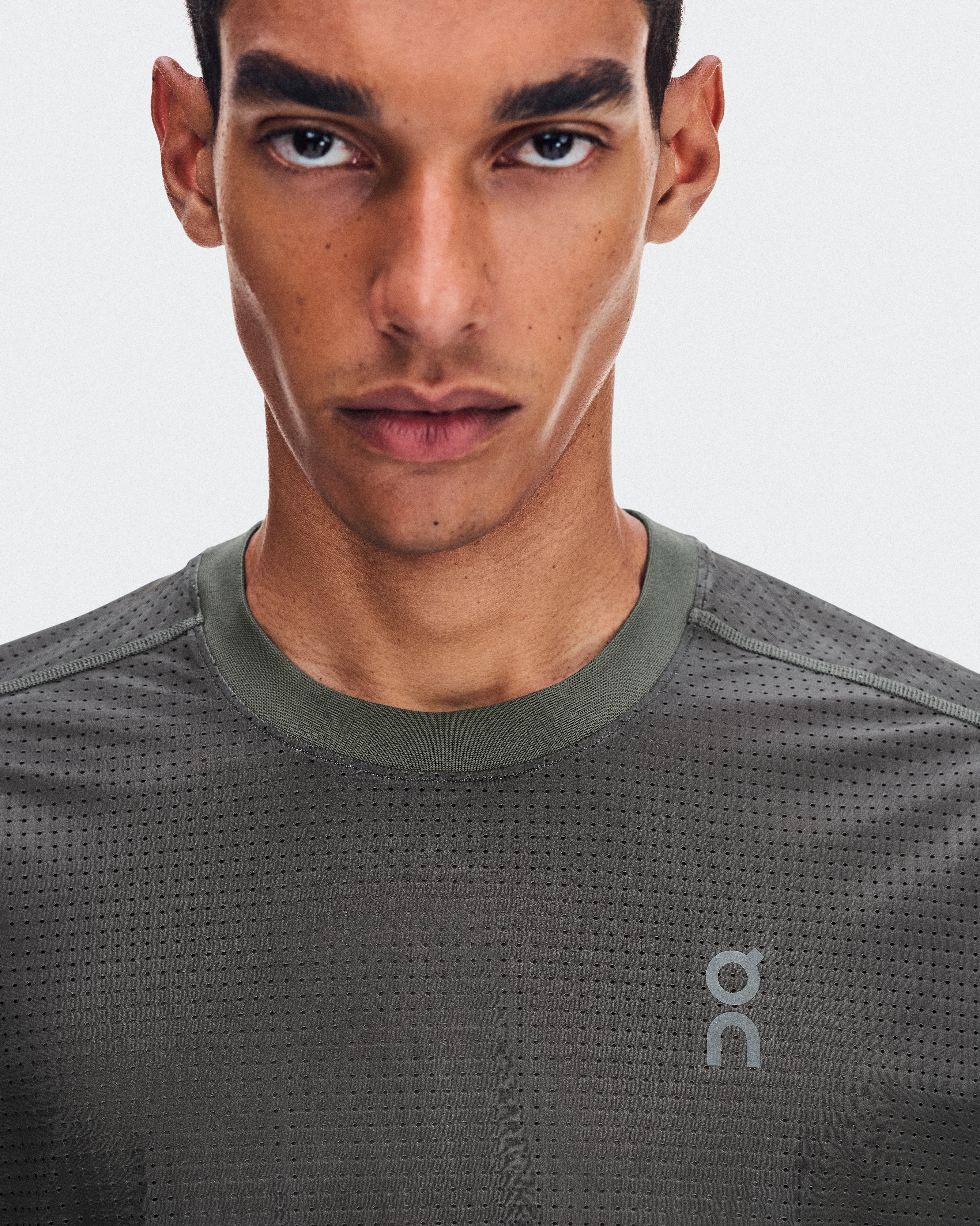 On Cropped Run-T LN1 Mire Unisexe Hauts et t-shirts