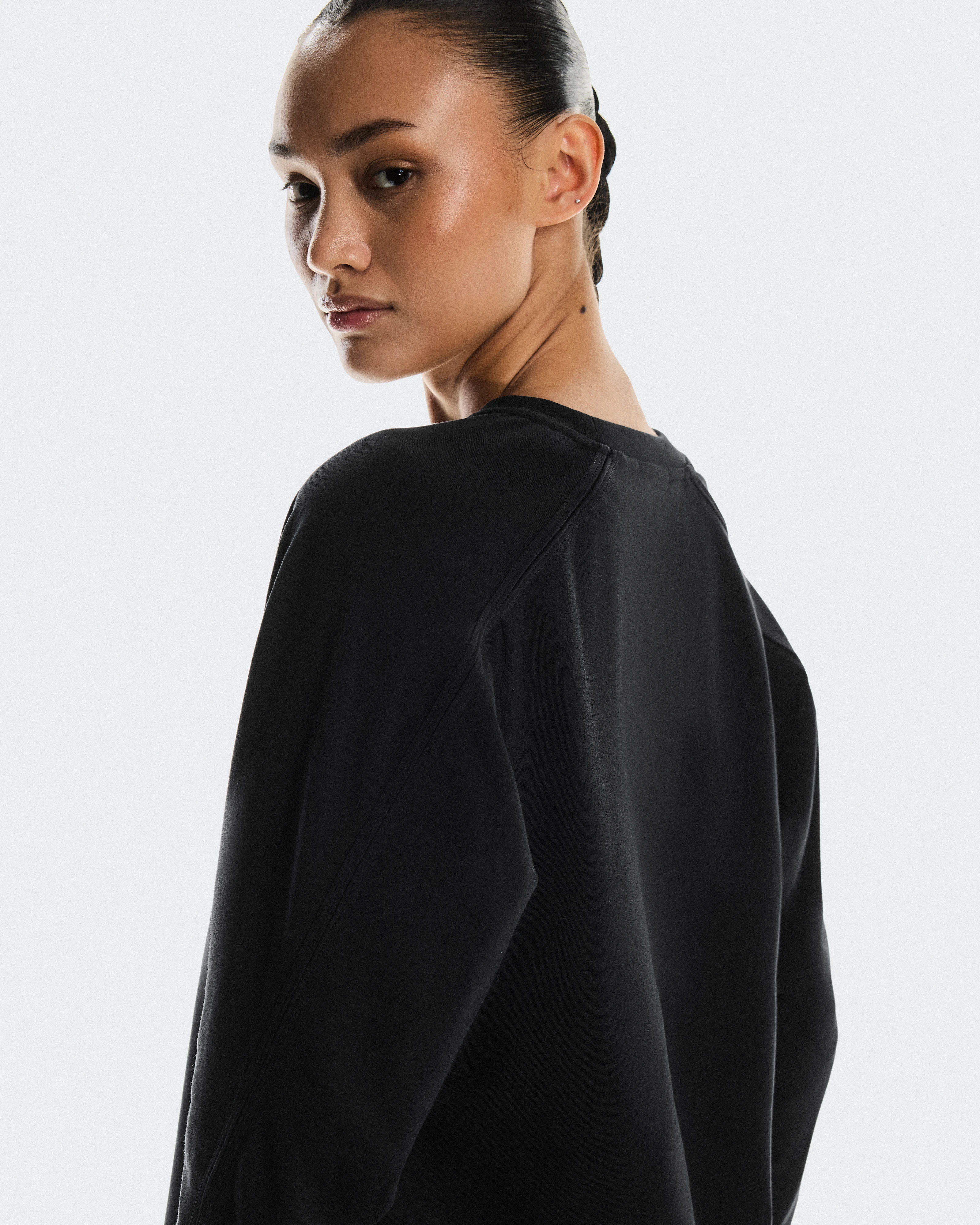 On Studio Crew Black Femme Sweats à capuche et sweats