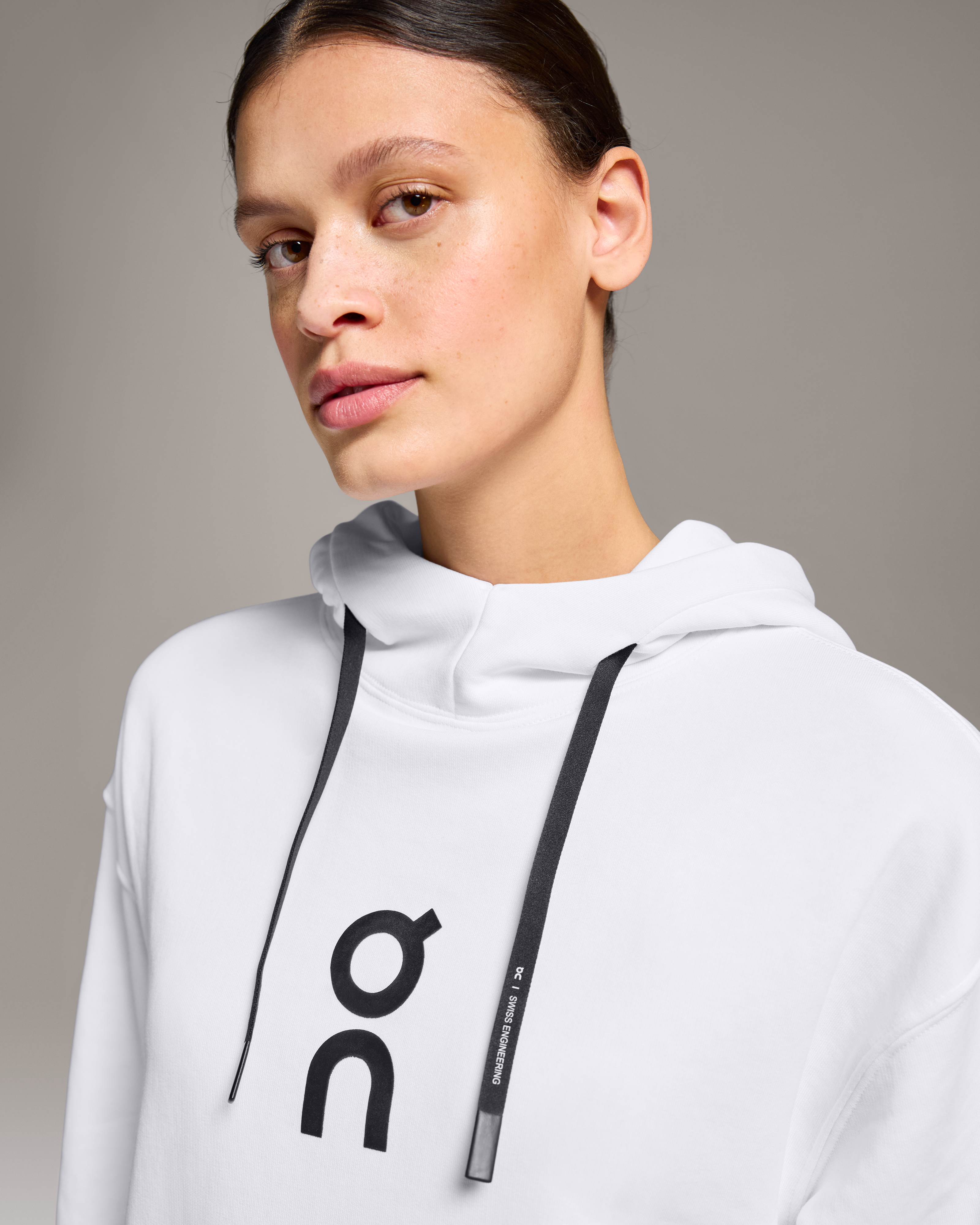 On Club Hoodie White Femme Sweats à capuche et sweats