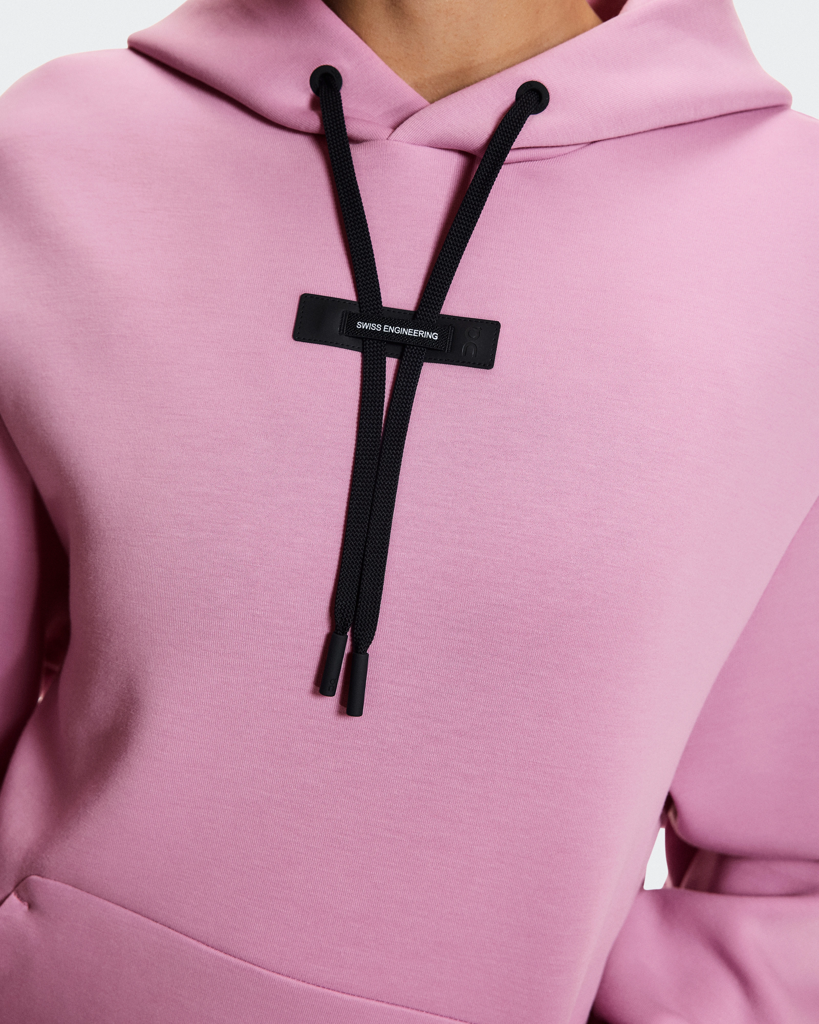 On Focus Tech Hoodie Sakura Femme Sweats à capuche et sweats