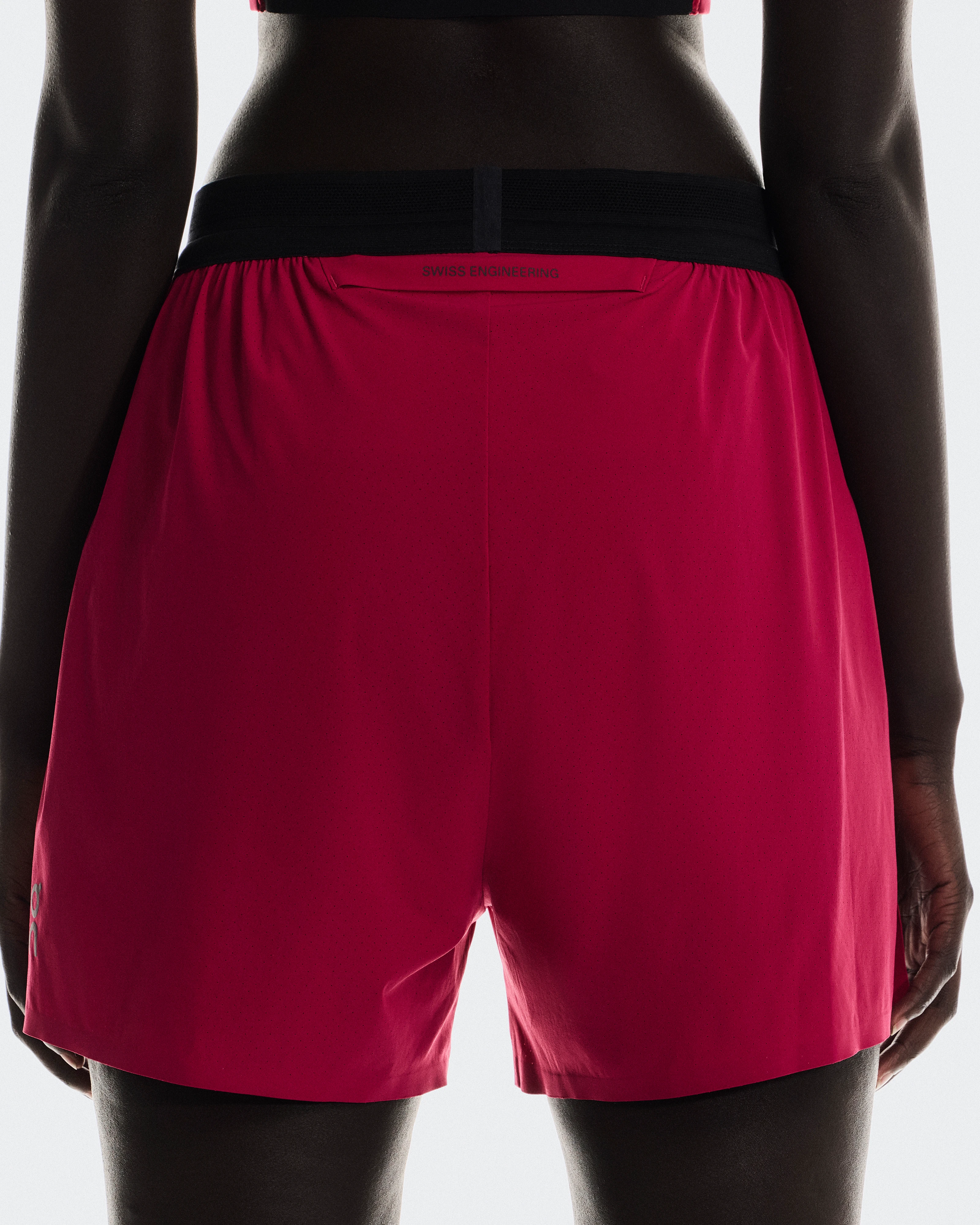 On 3" Performance 2/1 Shorts Grenadine & Black Femme Shorts