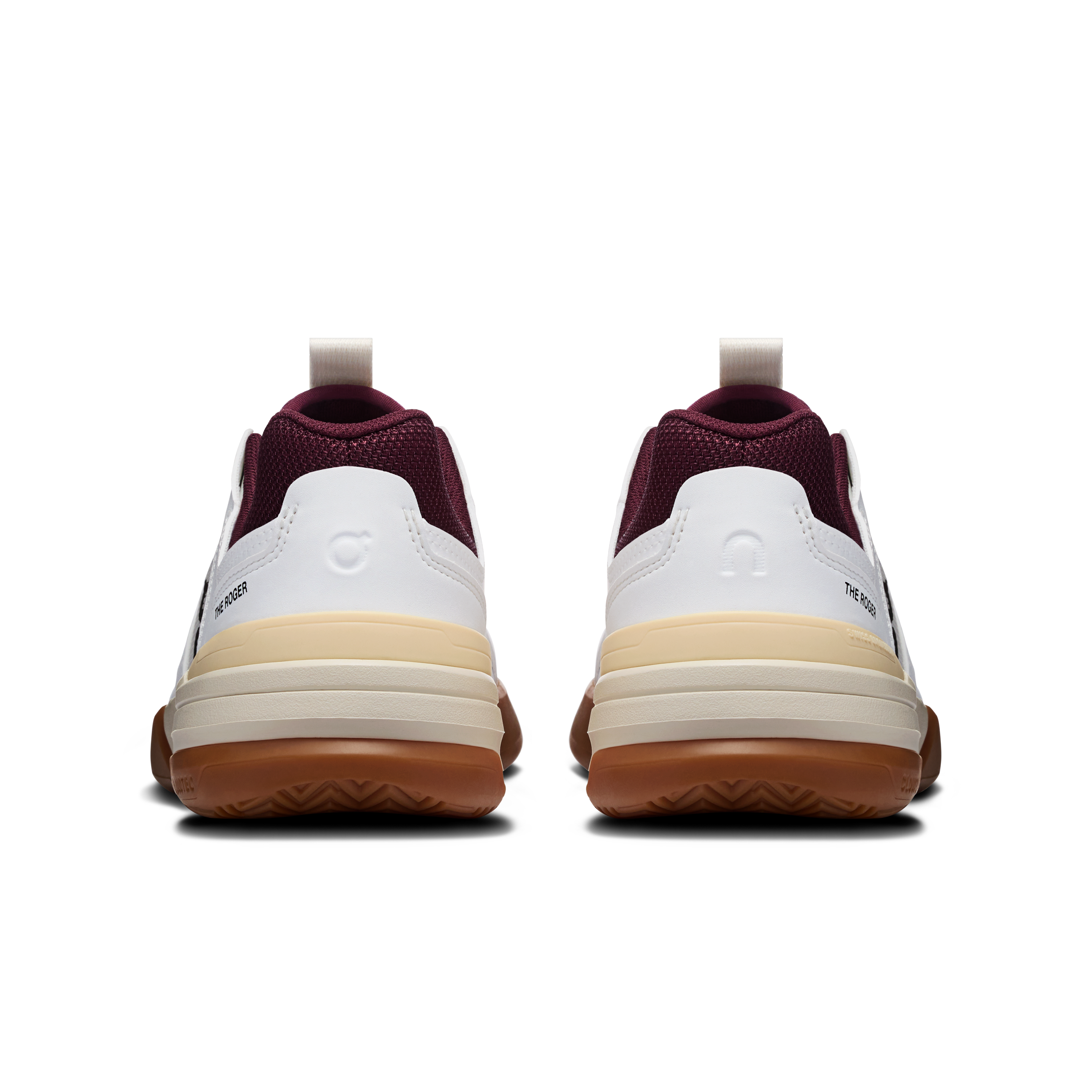 On THE ROGER Clubhouse Pro Youth White & Maroon Ados Active Life Chaussures