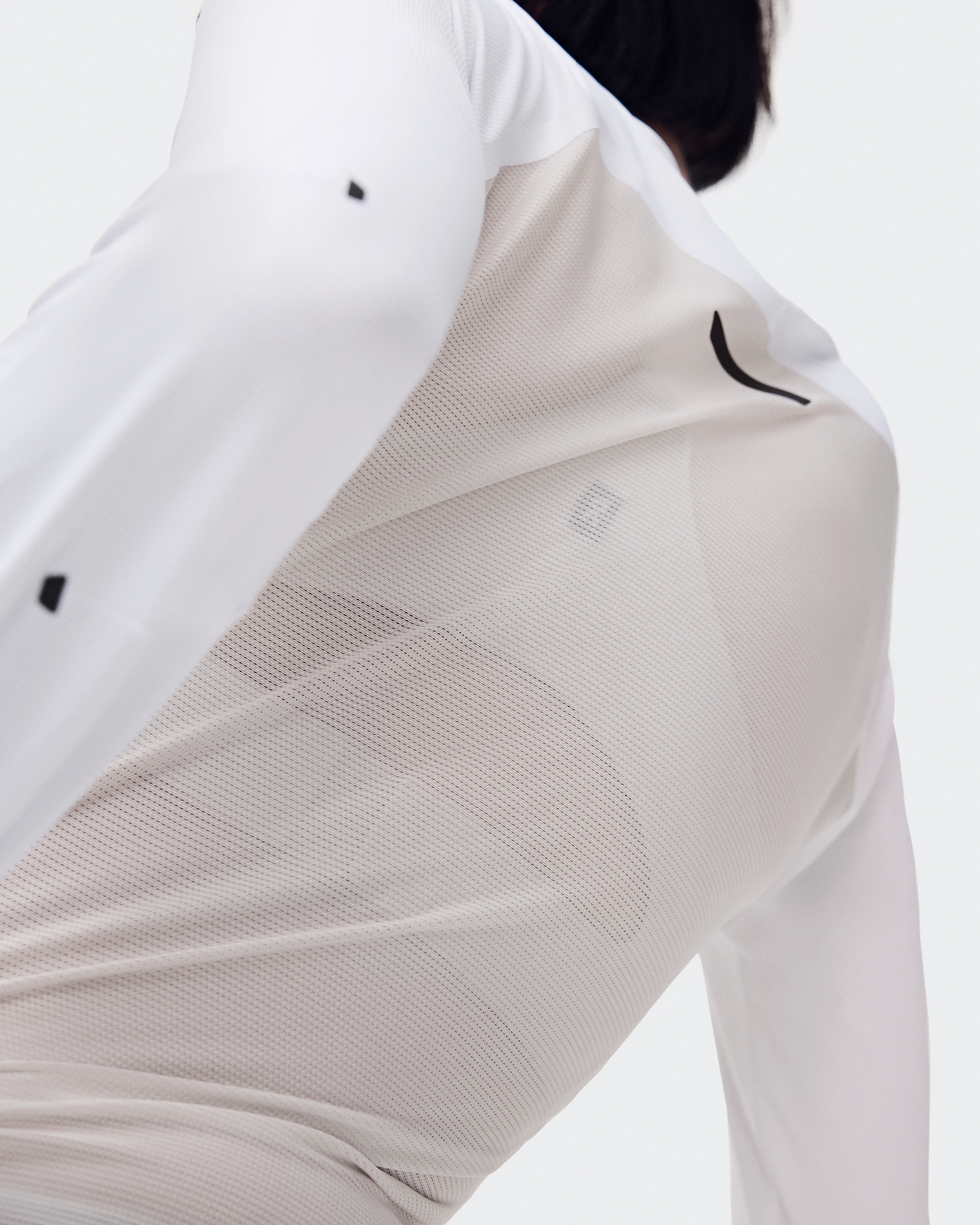 On Performance Long-T White & Silver Femme Hauts et t-shirts