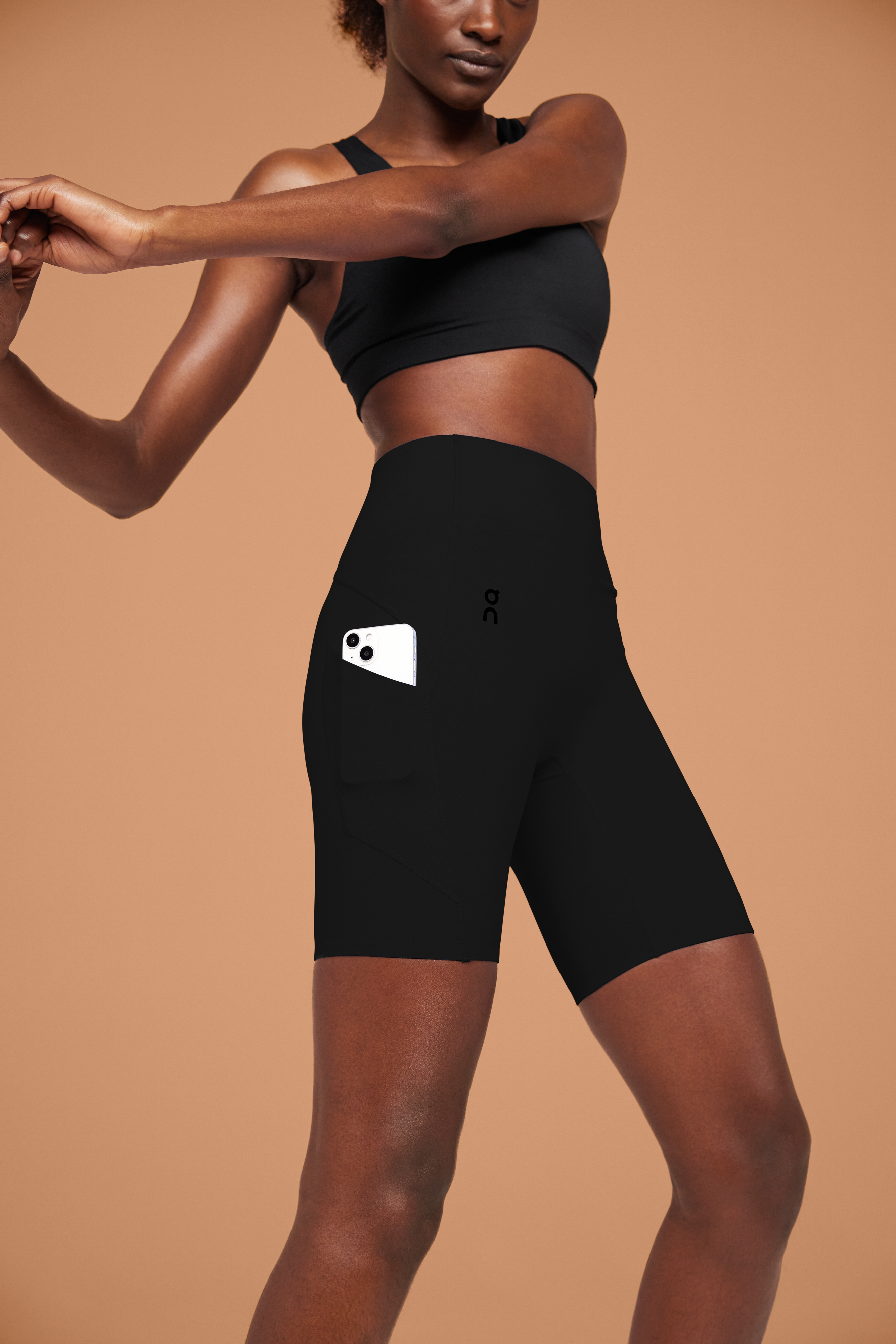 On Movement Tights Short Black Femme Leggings