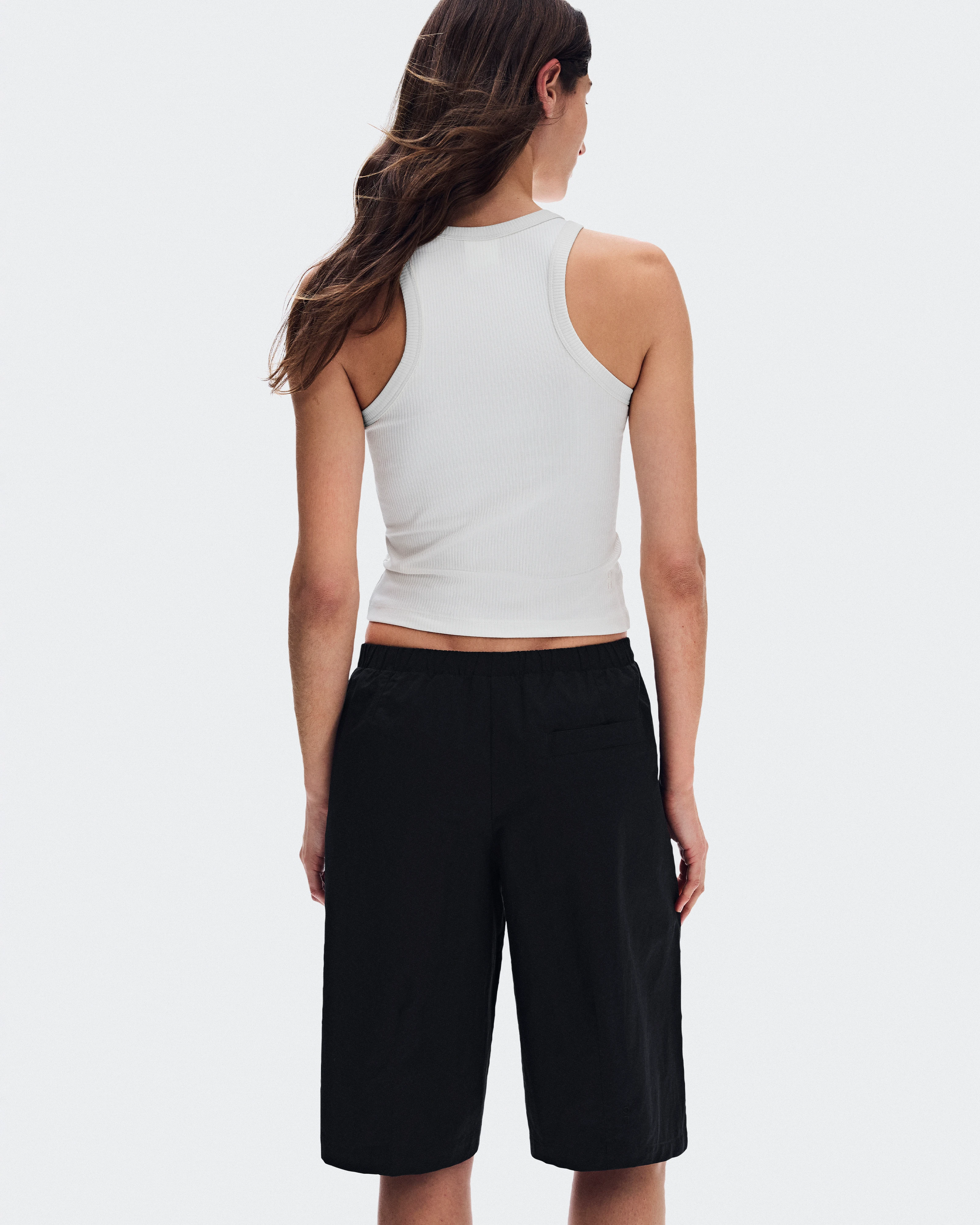 On Bermuda Shorts Black Femme Shorts