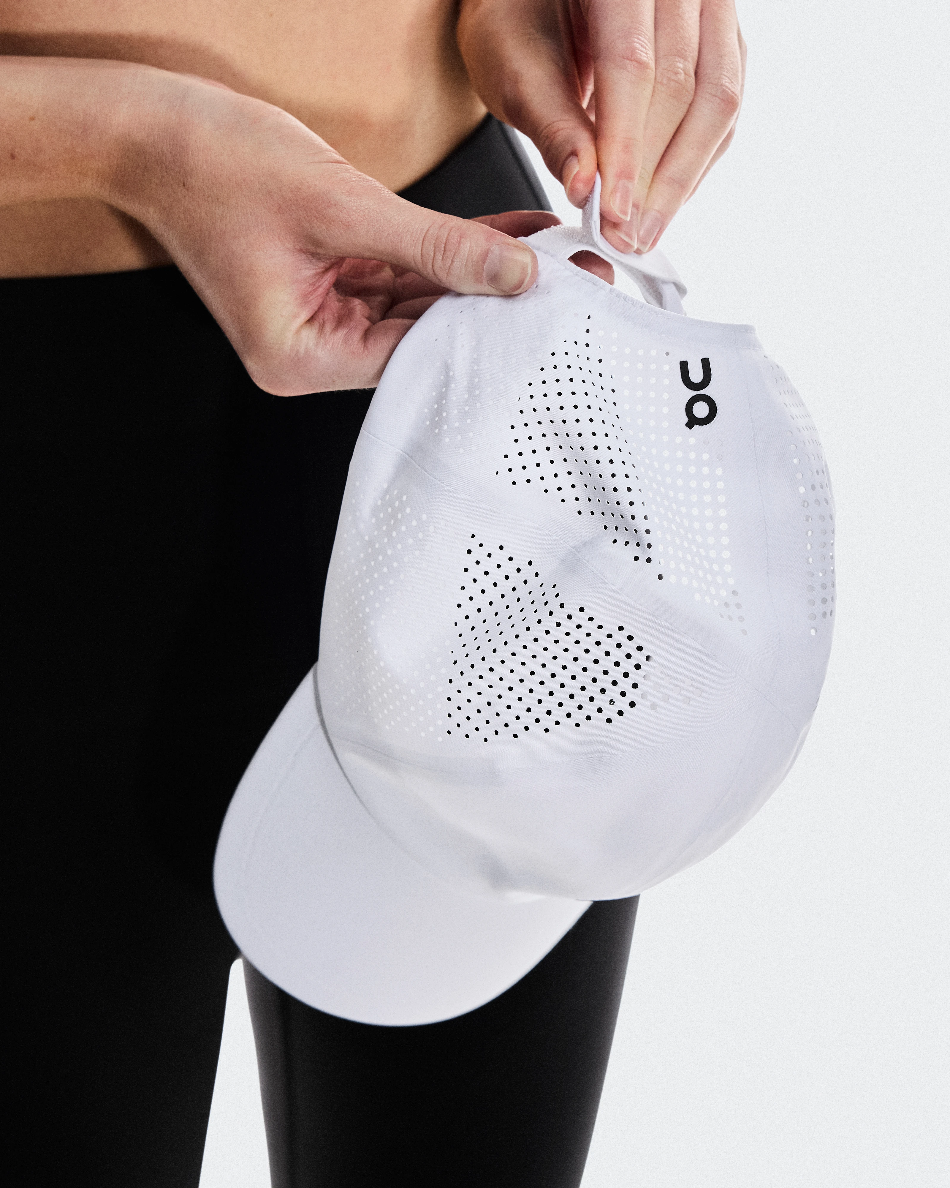 On Court Cap White & White Unisexe Chapeaux