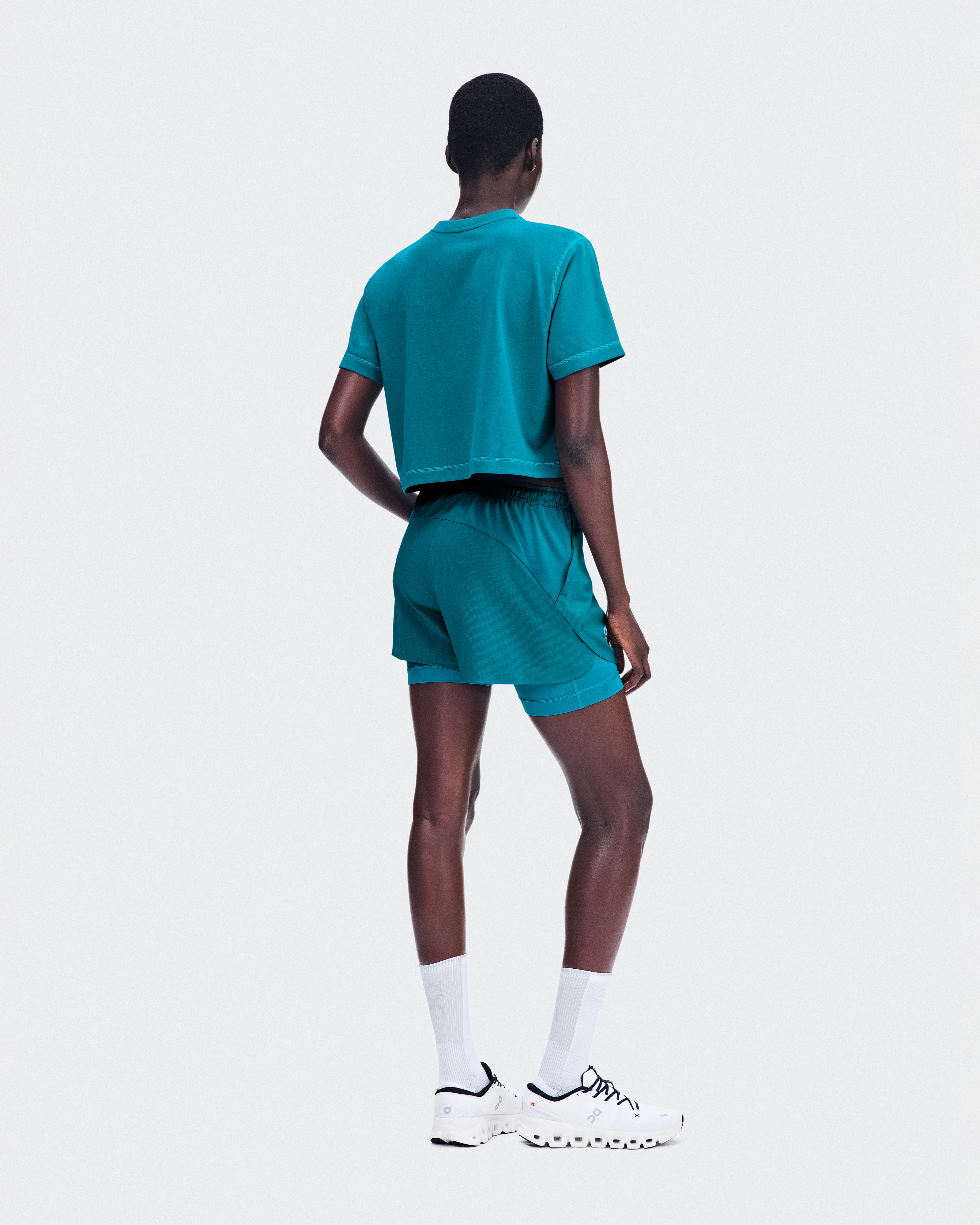 On Train-T Crop Abyss Femme Hauts et t-shirts