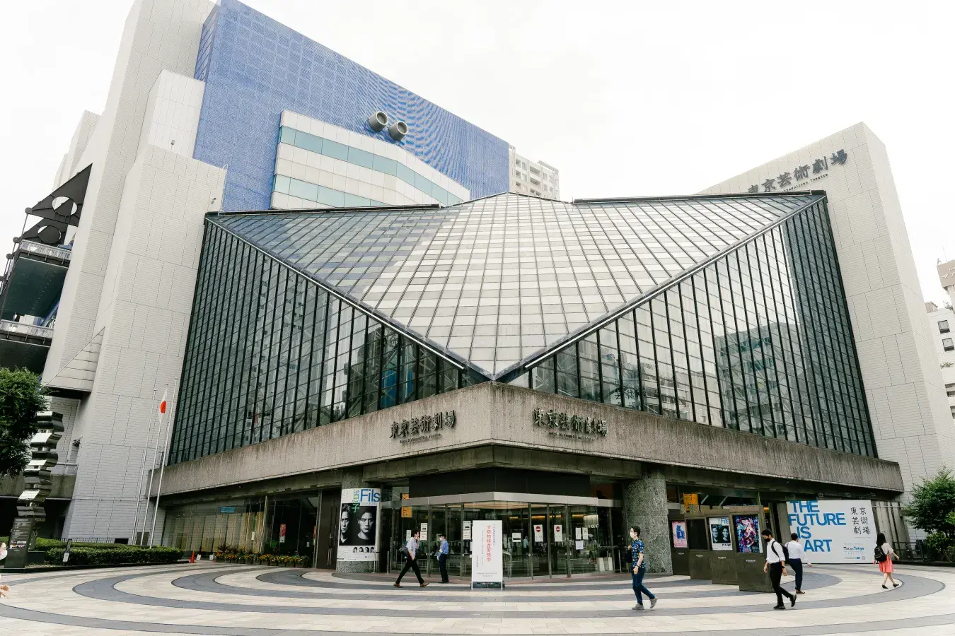 Essential Japan Metropolitan_Theater___Ikebukuro
