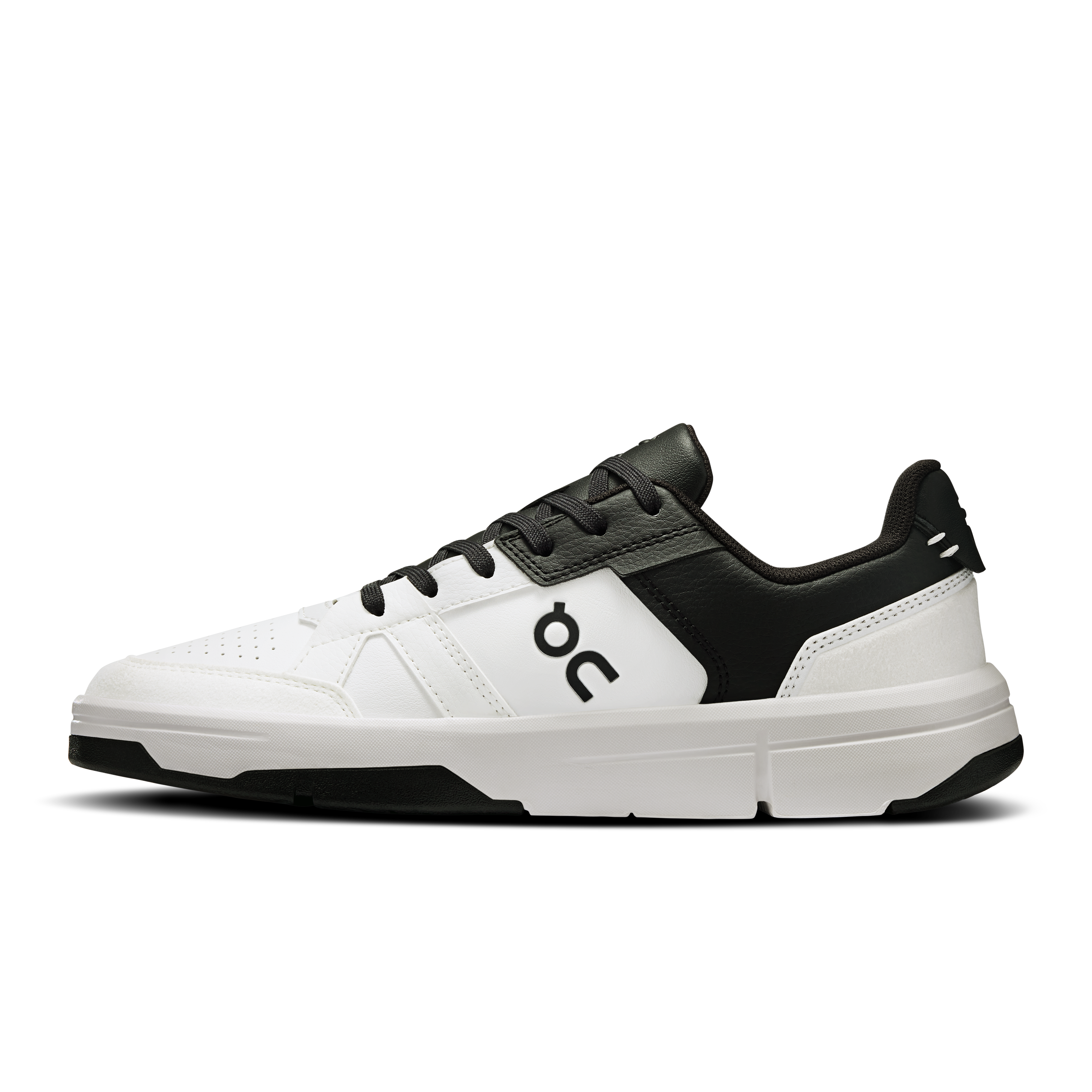 On THE ROGER Clubhouse White & Black Femme Tennis Chaussures