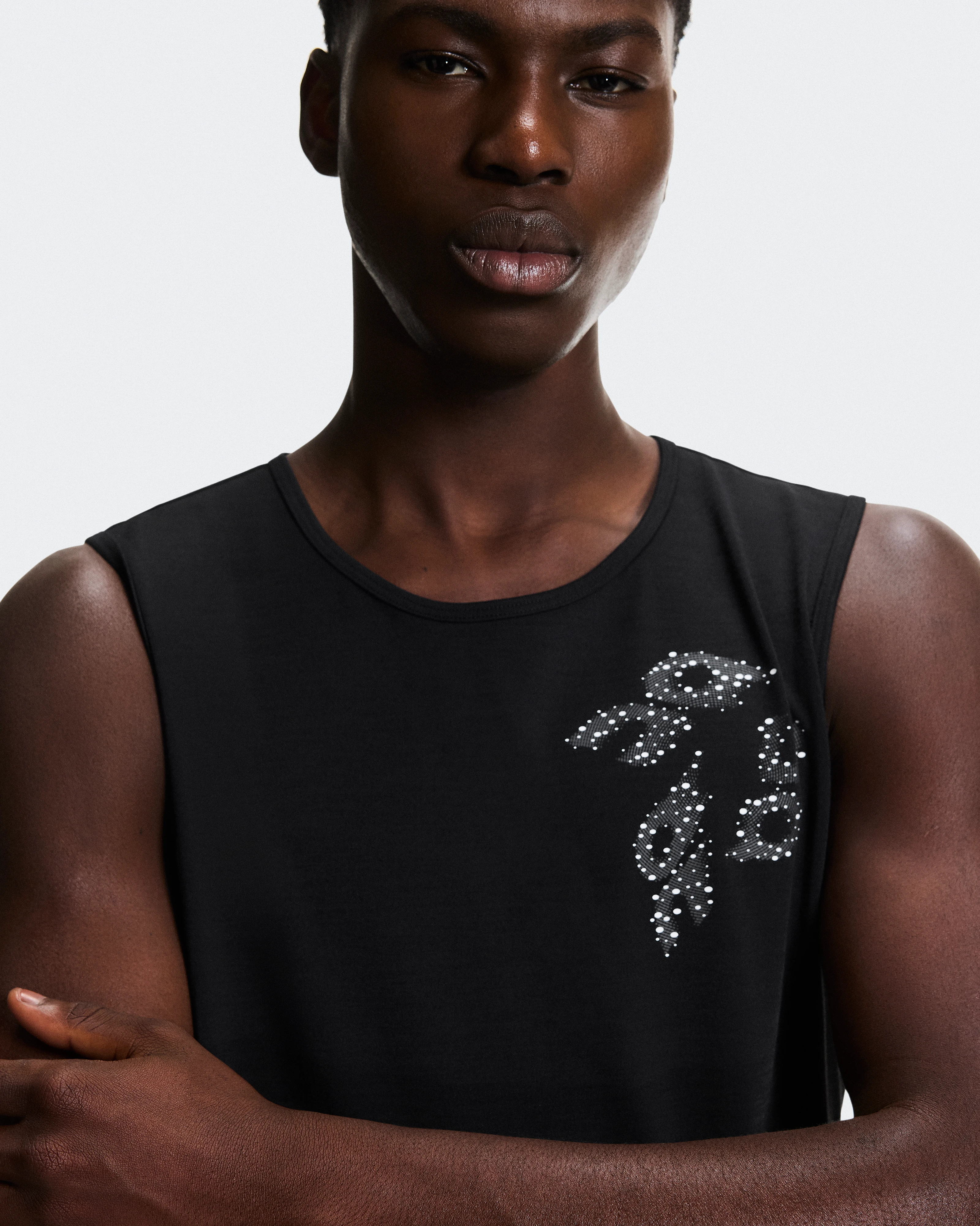 On On Run Tank Black Homme Hauts et t-shirts