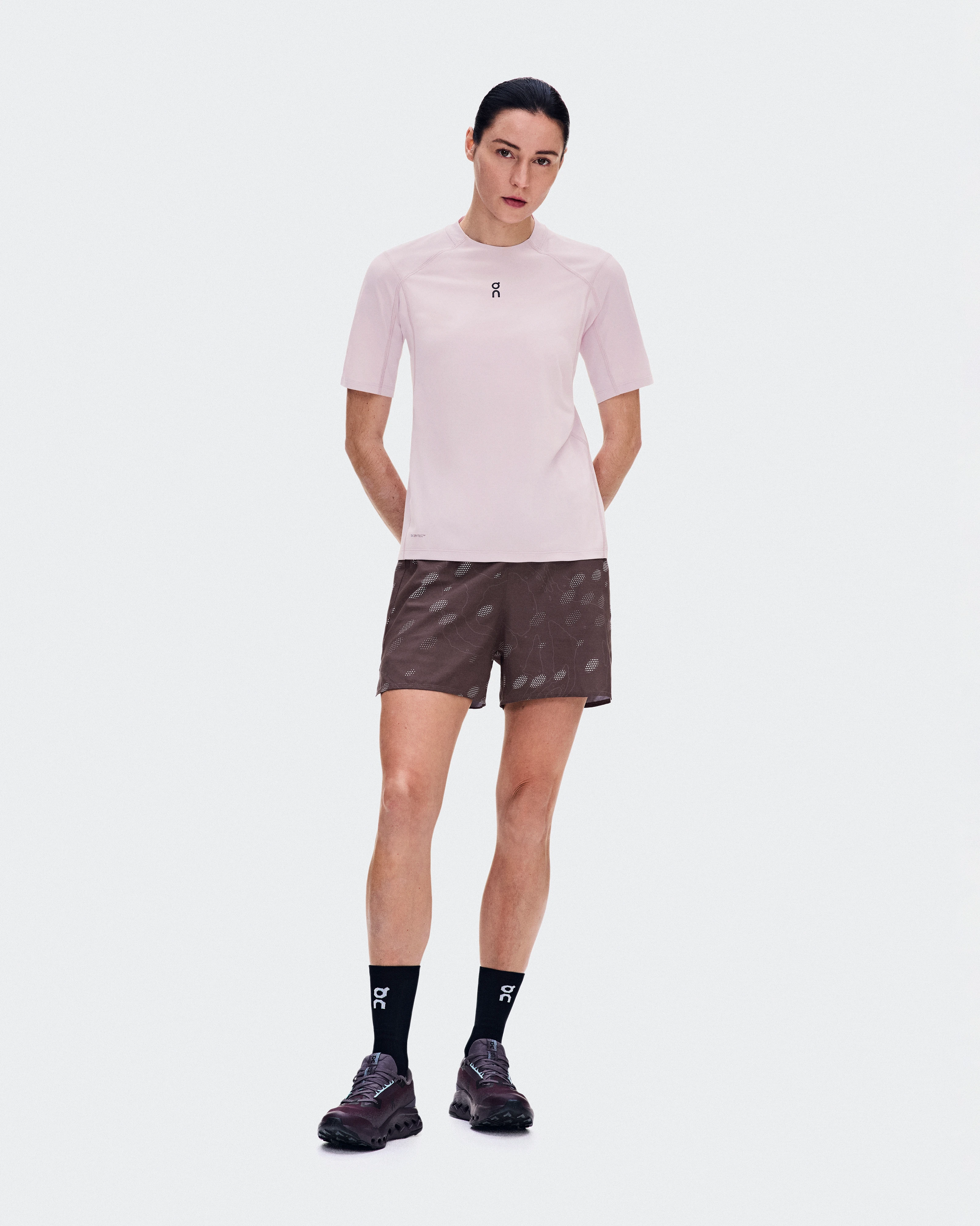 On Trail Shorts Mulberry Femme Shorts