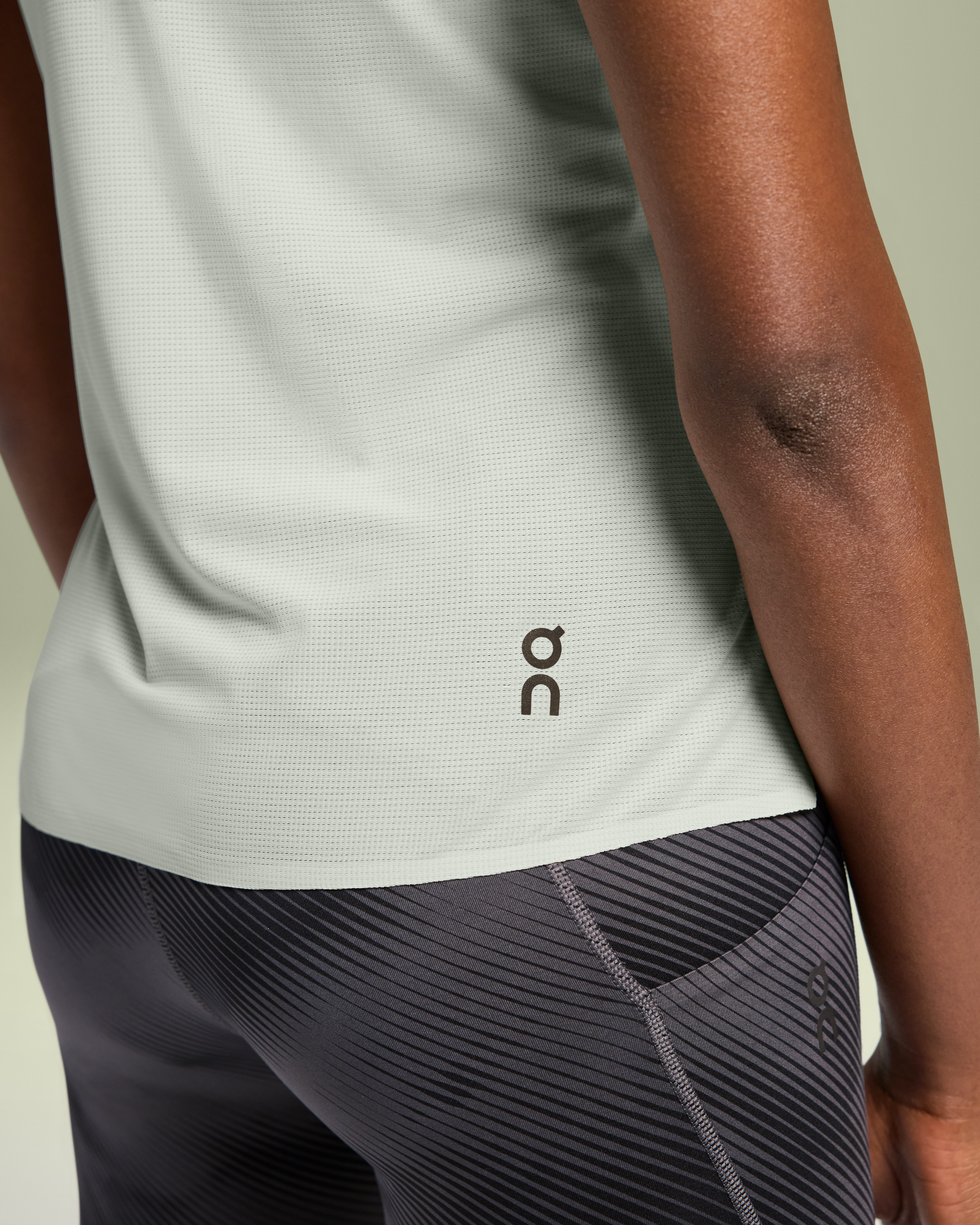 On Performance Tank Cobble & Glacier Femme Hauts et t-shirts