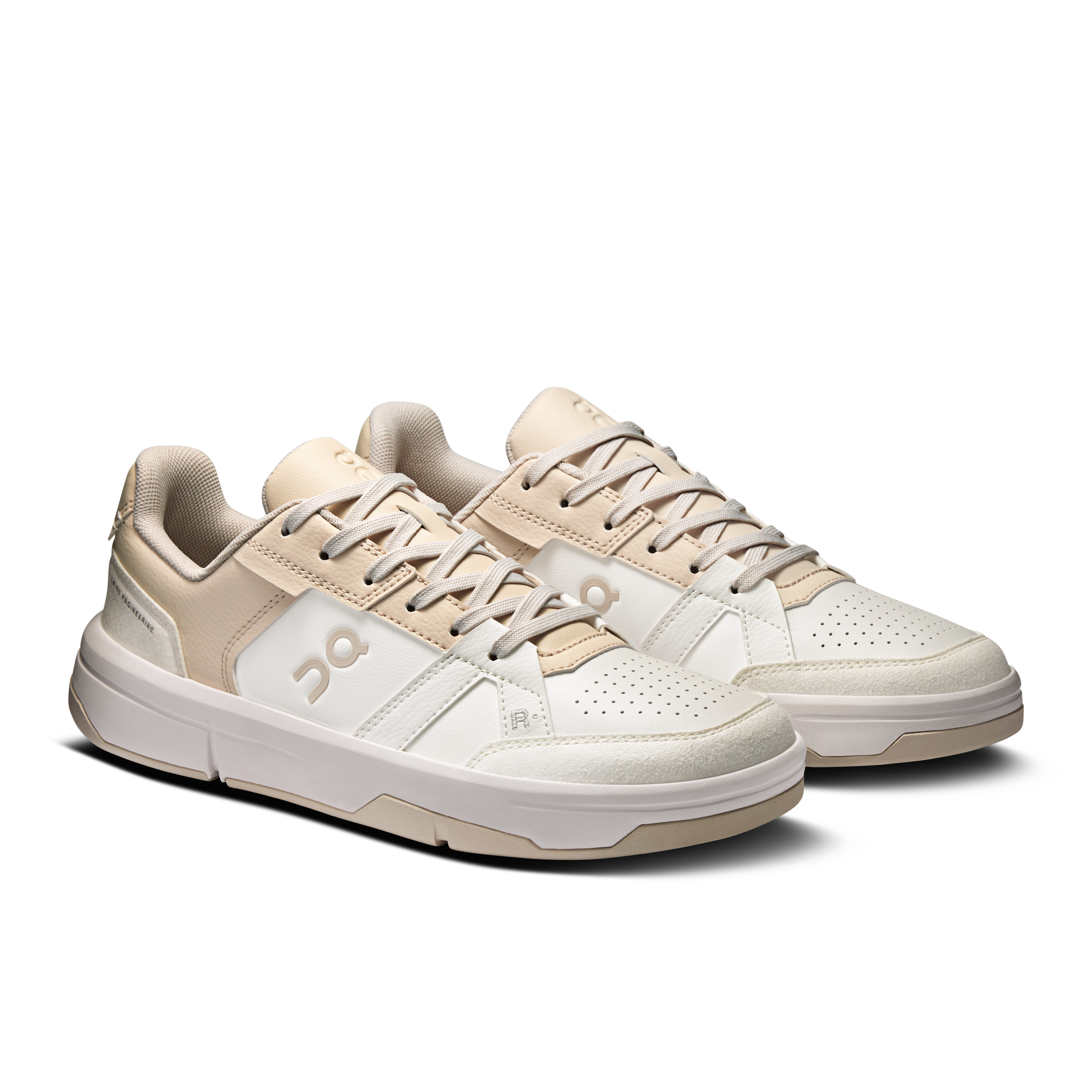 On THE ROGER Clubhouse White & Pearl Femme Tennis Chaussures