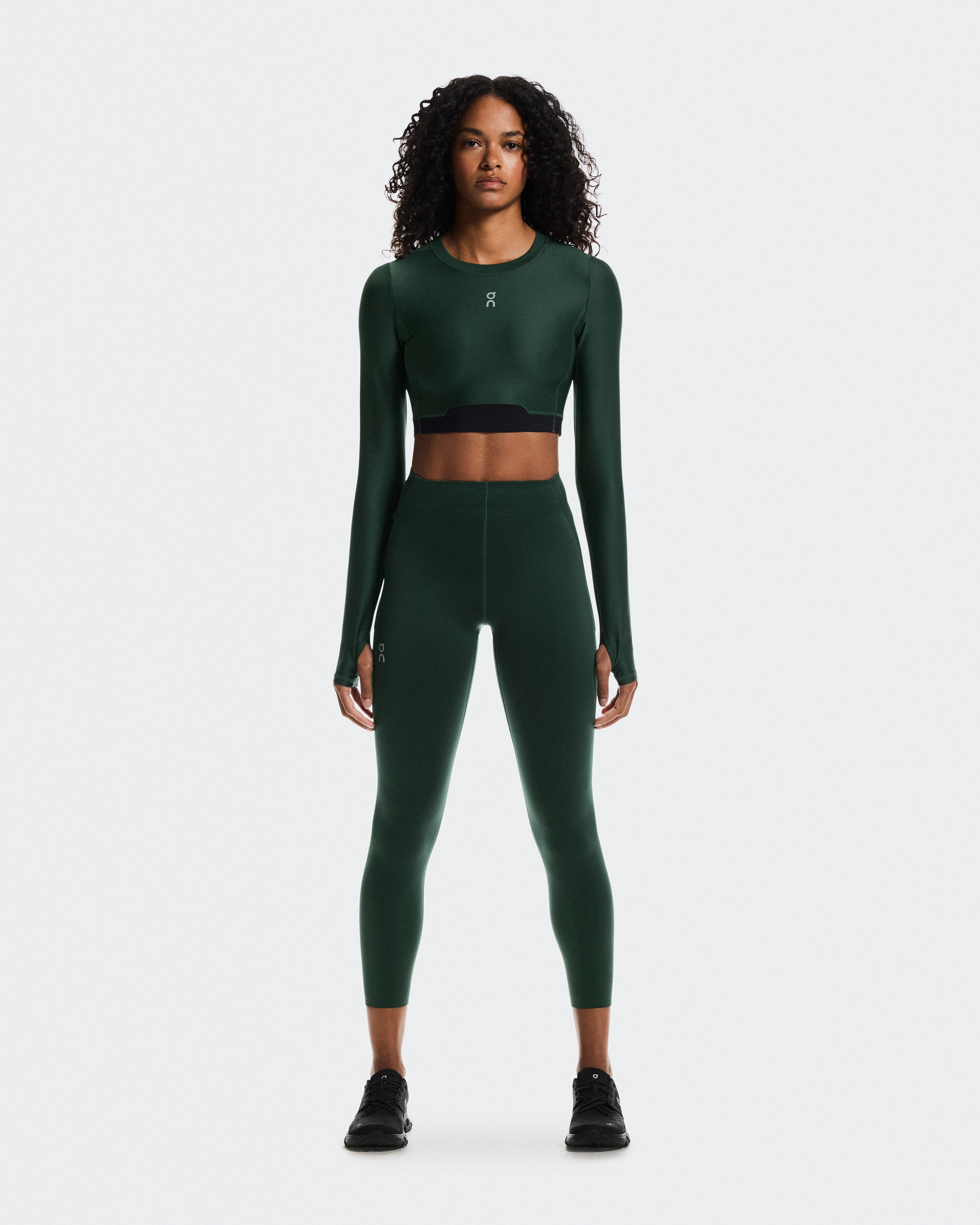 On Train Long Sleeve Crop Obsidian Femme Hauts et t-shirts