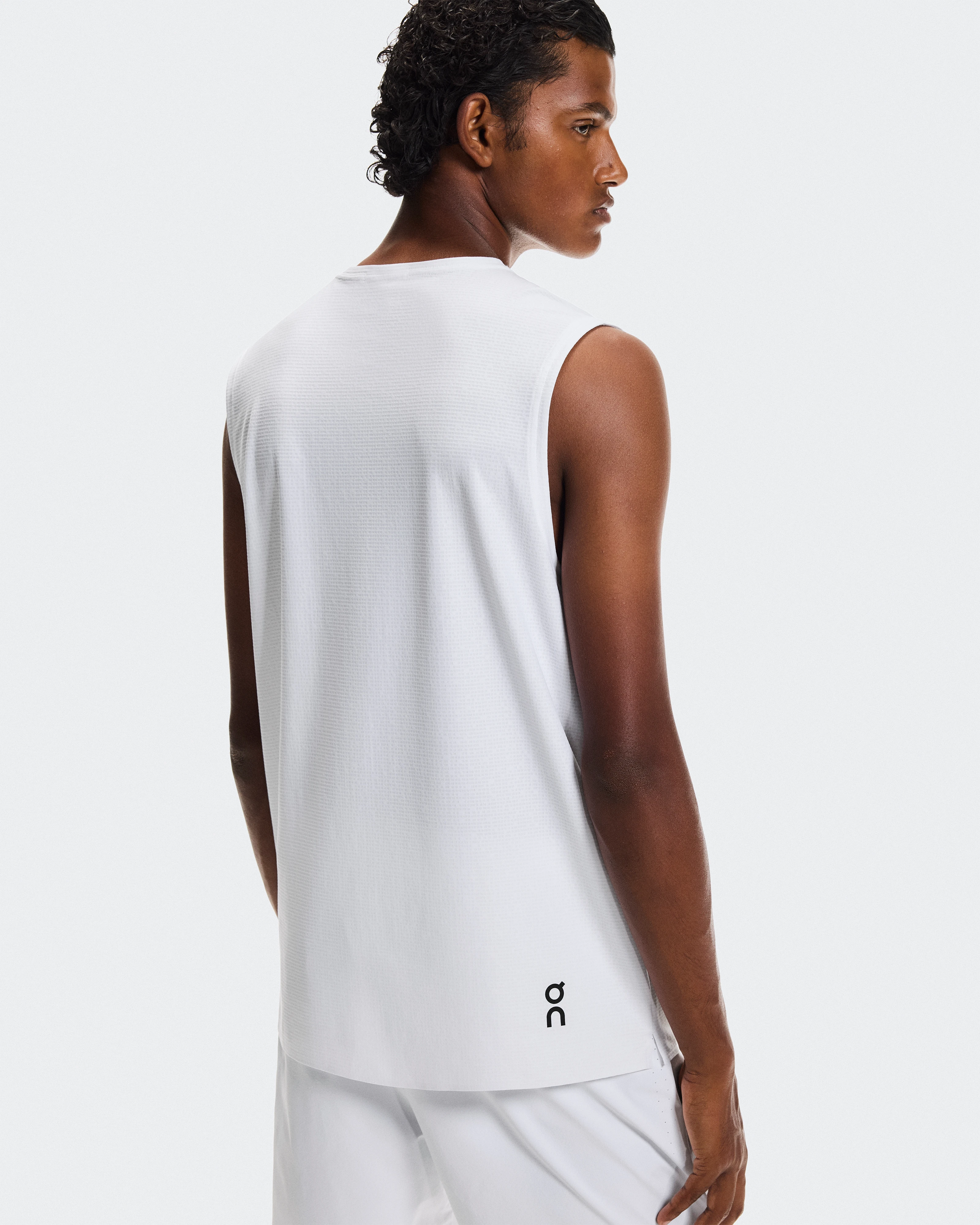 On Court Tank White Homme Hauts et t-shirts