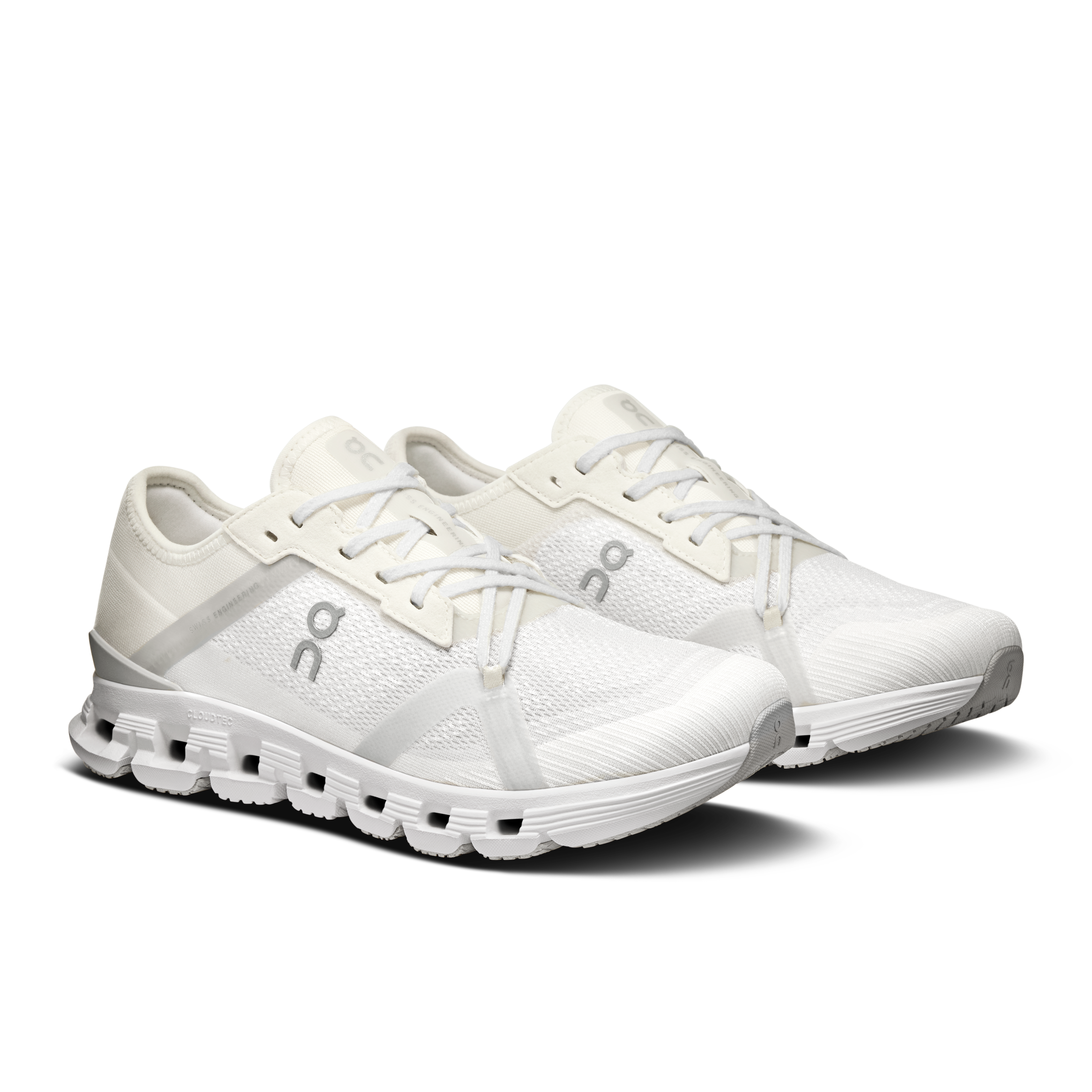 On Cloud X 4 AD White & Wolf Femme training_shoes Chaussures