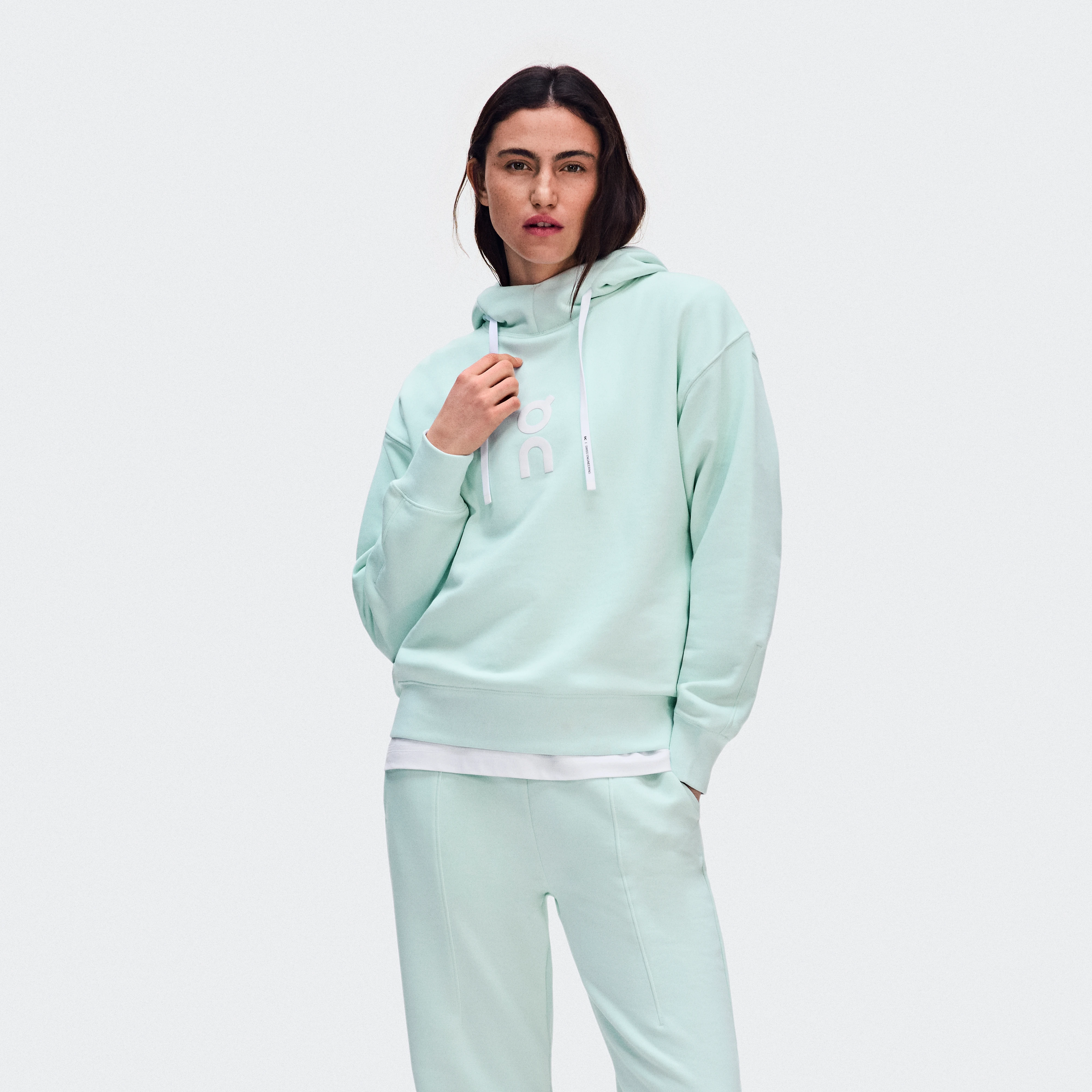 On Club Hoodie Flurry Femme – Temps froid, récupération, voyage Sweats à capuche et sweats