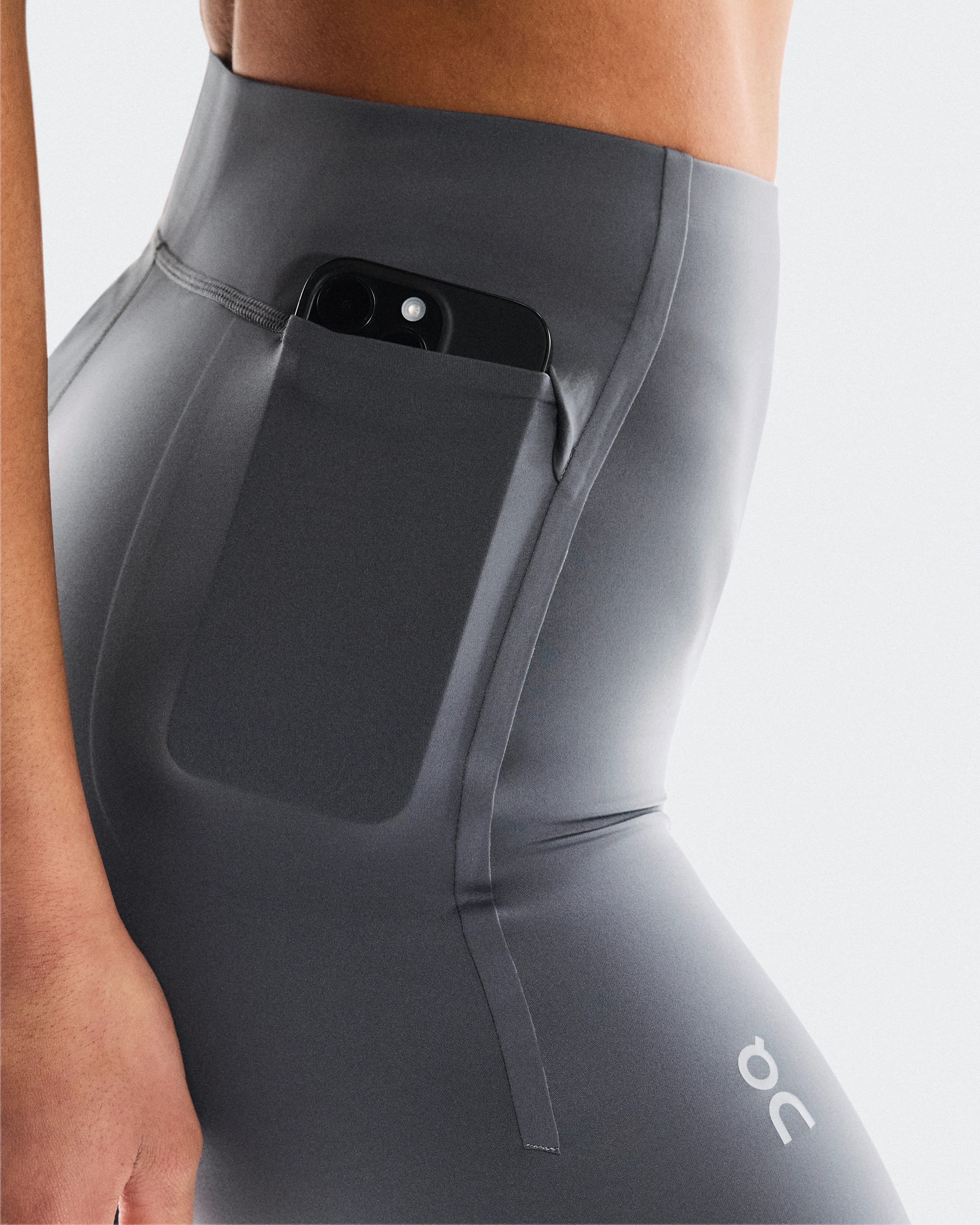 On Train Tights 1/2 Rock Femme Leggings