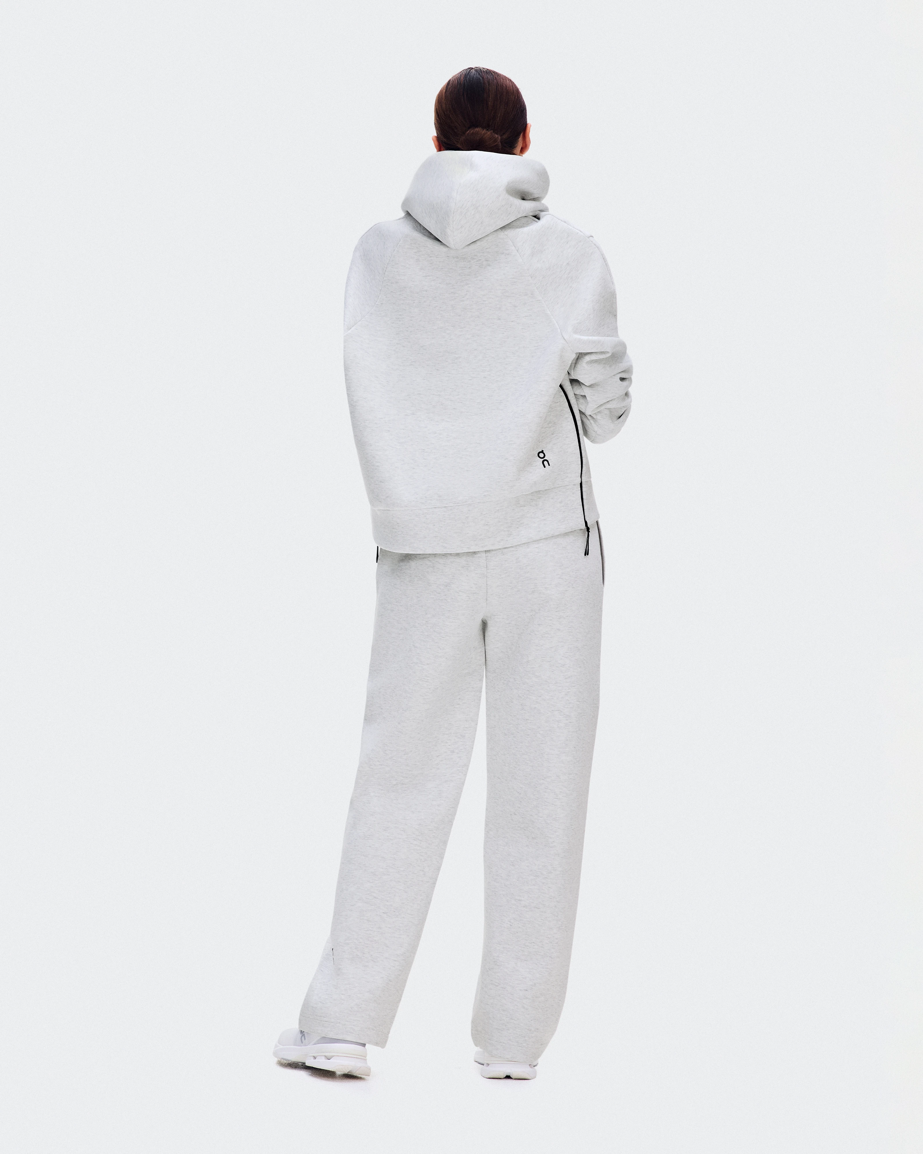 On Focus Tech Hoodie Crater Femme Sweats à capuche et sweats