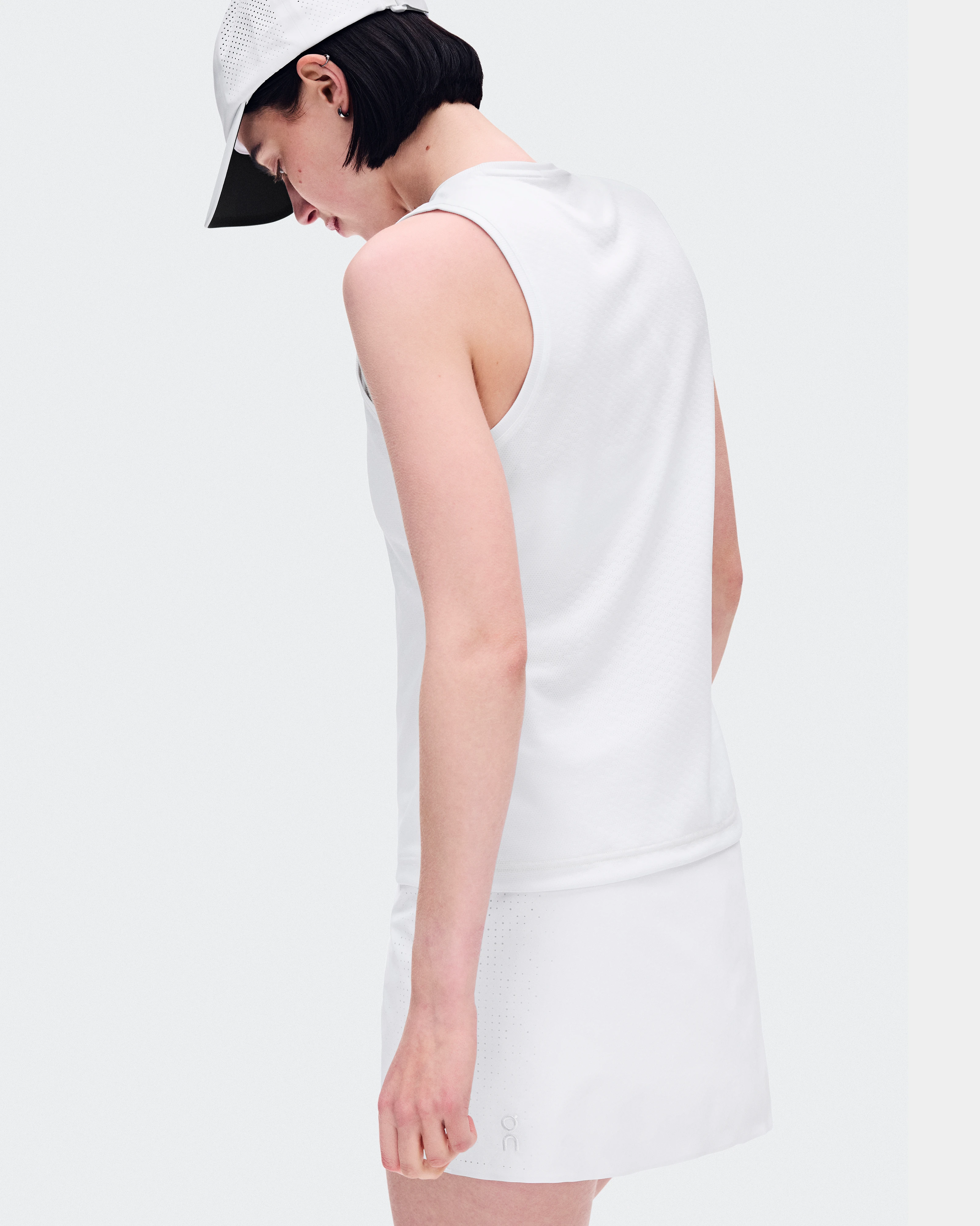 On Court Tank Edit LDN White Femme
