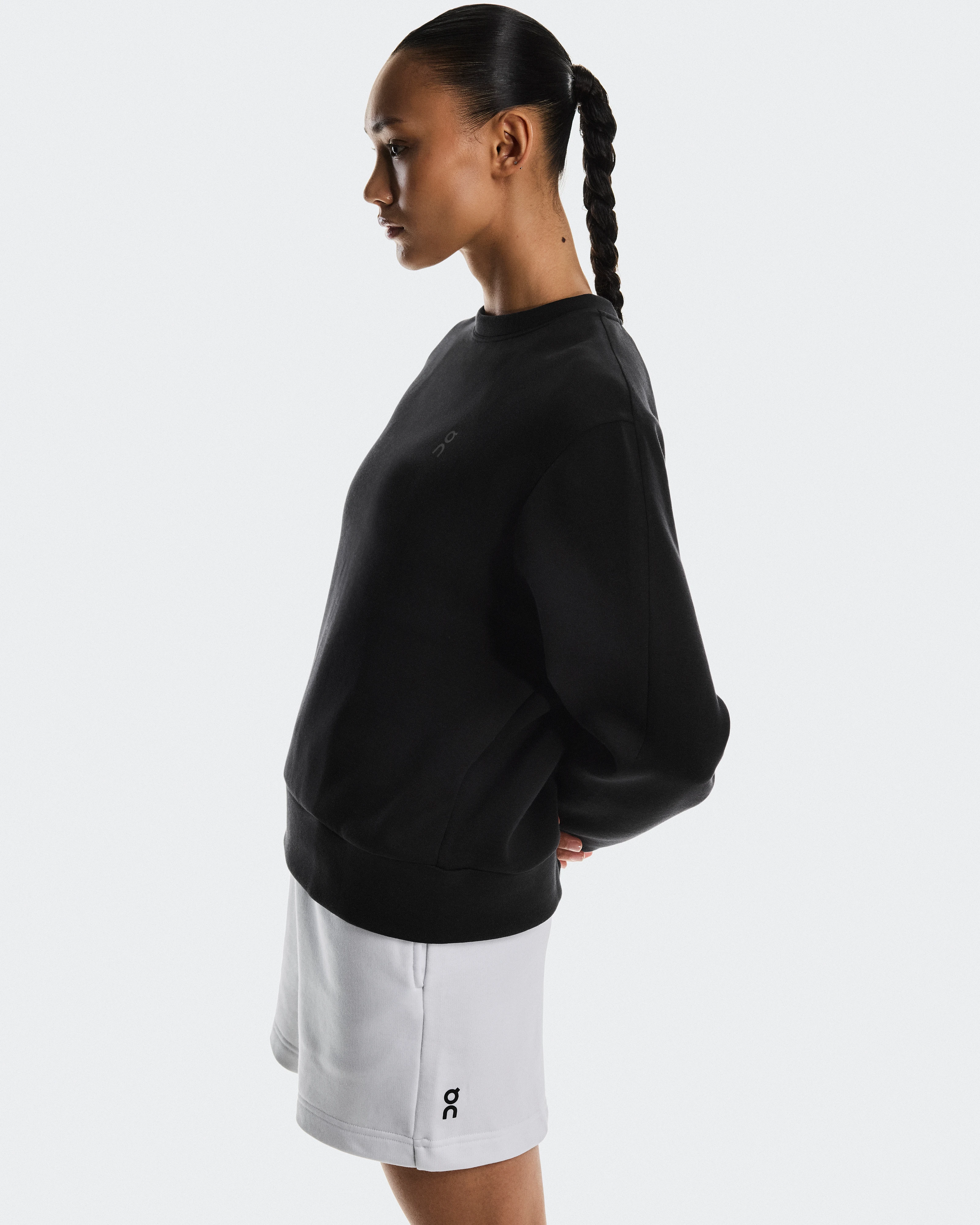 On Focus Tech Crew Black Femme Sweats à capuche et sweats