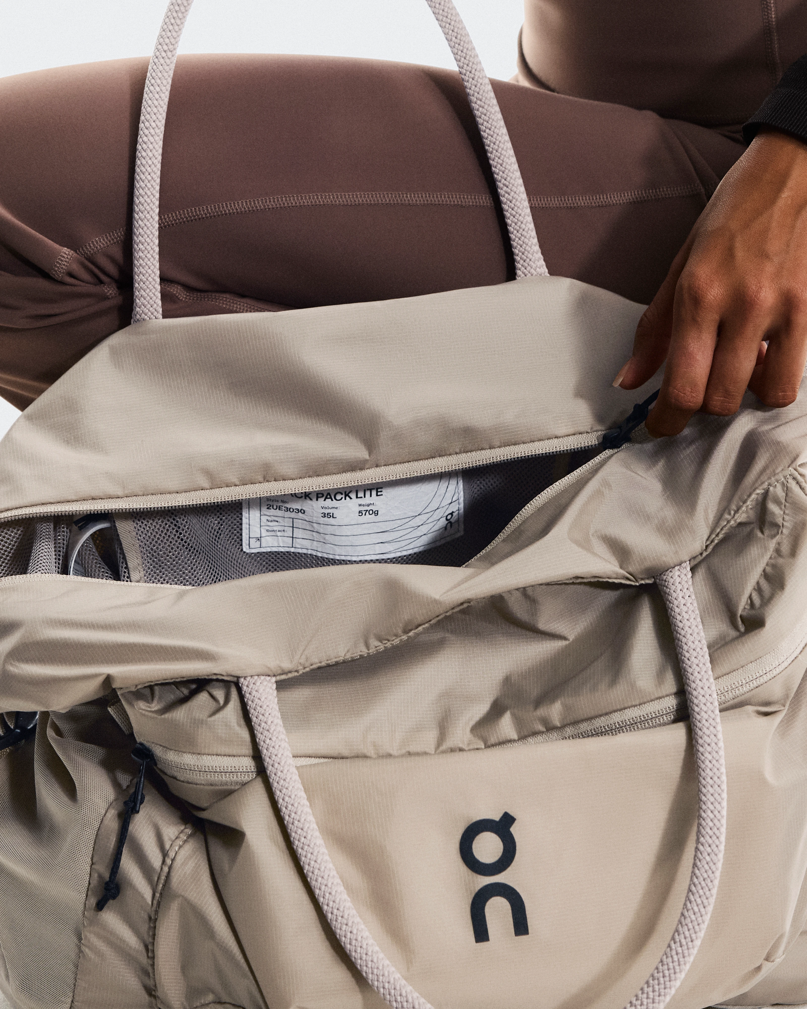 On Track Pack 35L Lite Sand Unisexe Sacs