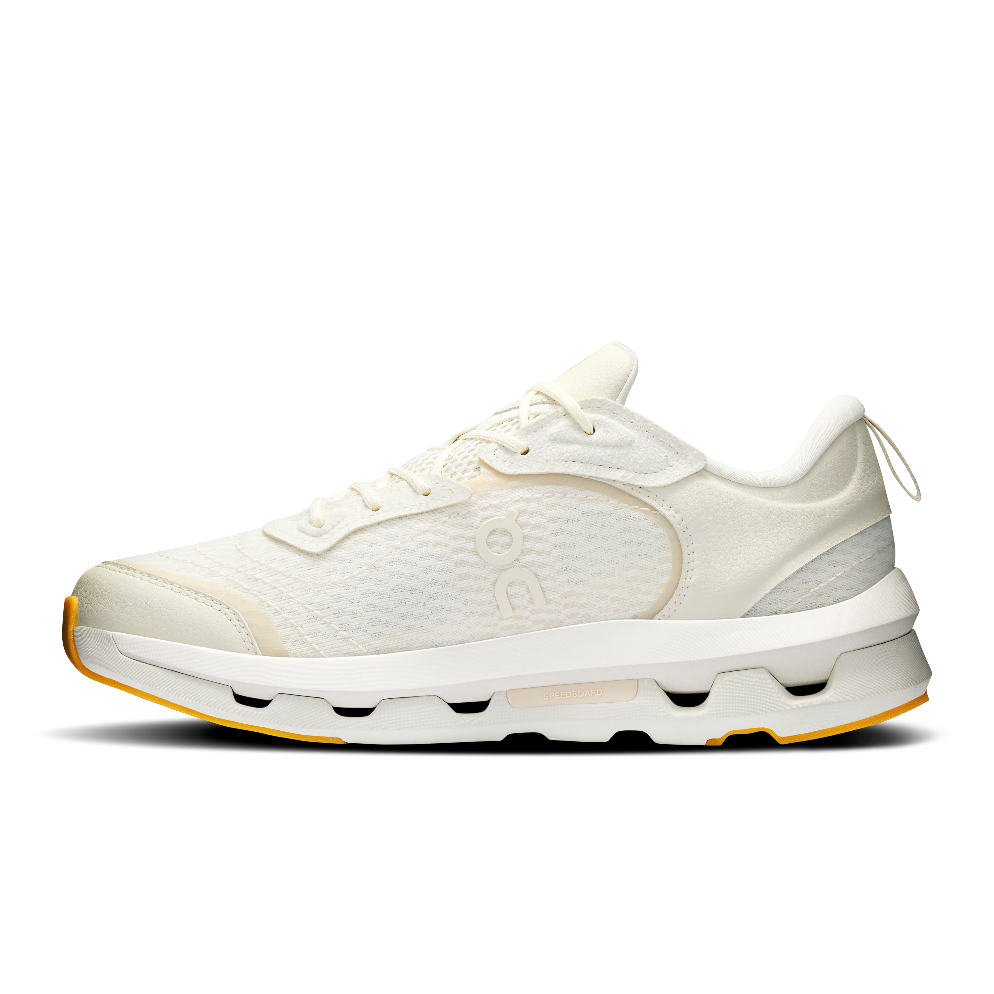 On Cloudzone Moon Ivory & Ivory Femme Active Life Chaussures