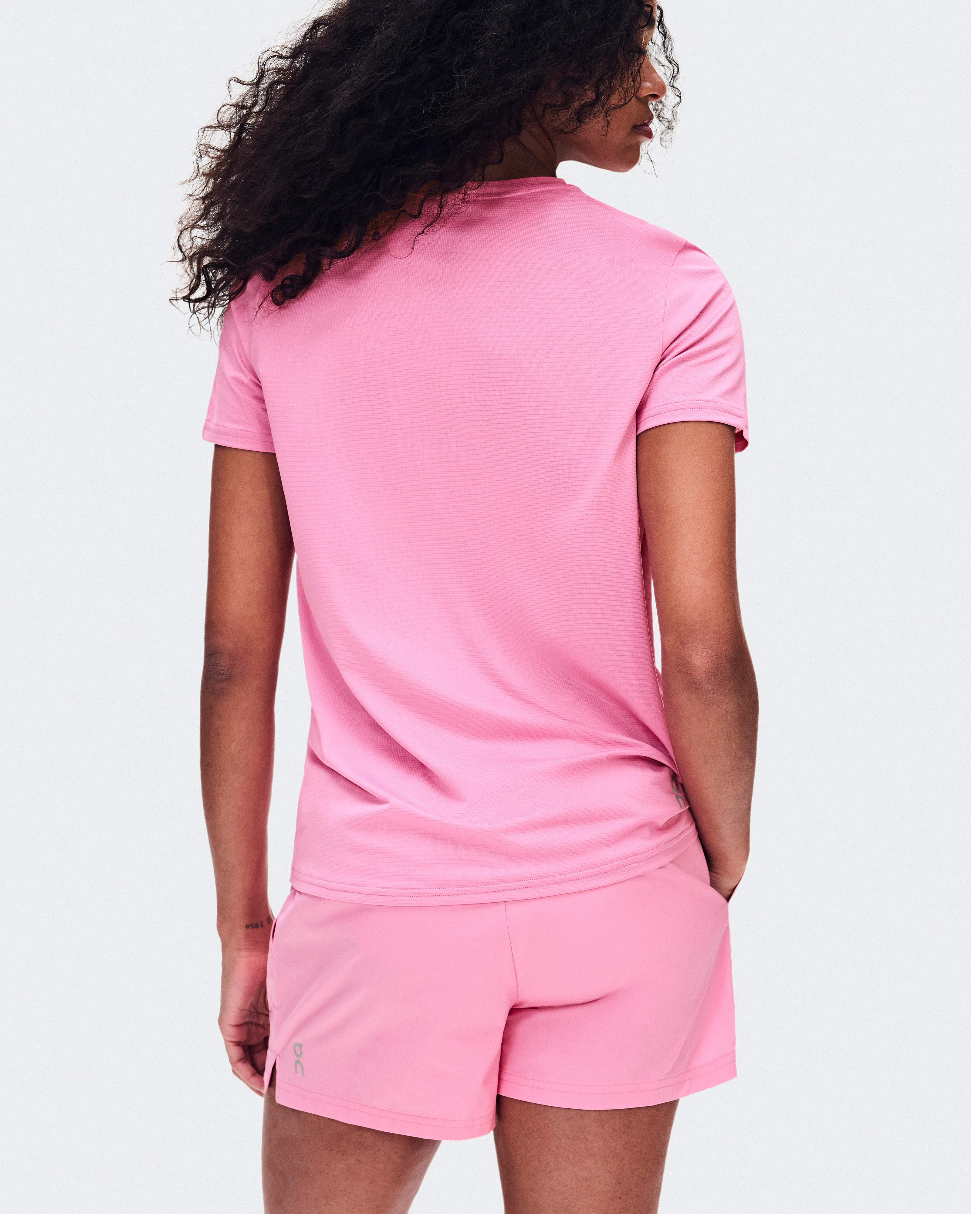 On Core-T Bubblegum Femme Hauts et t-shirts