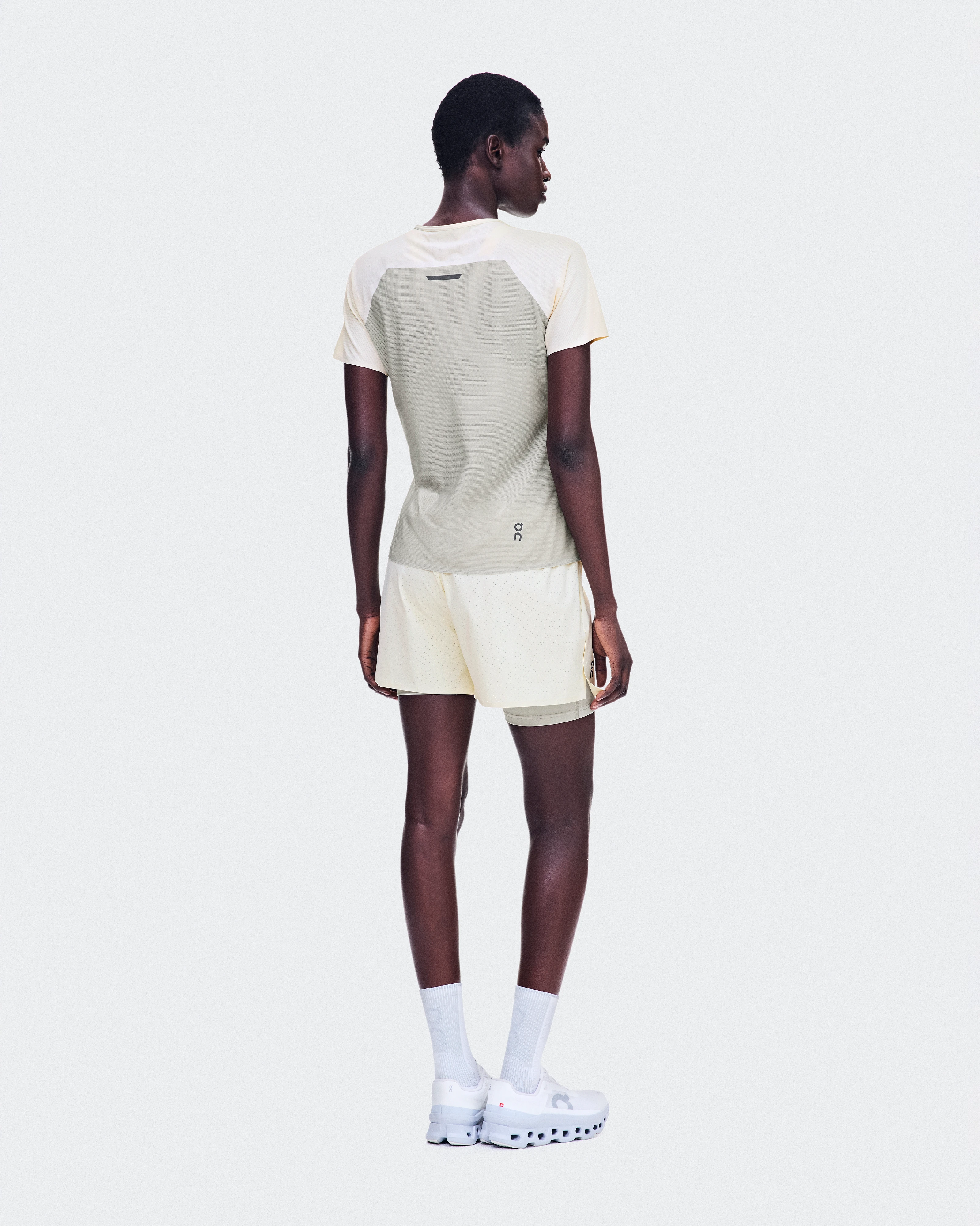 On Performance-T Hare & Brume Femme Hauts et t-shirts