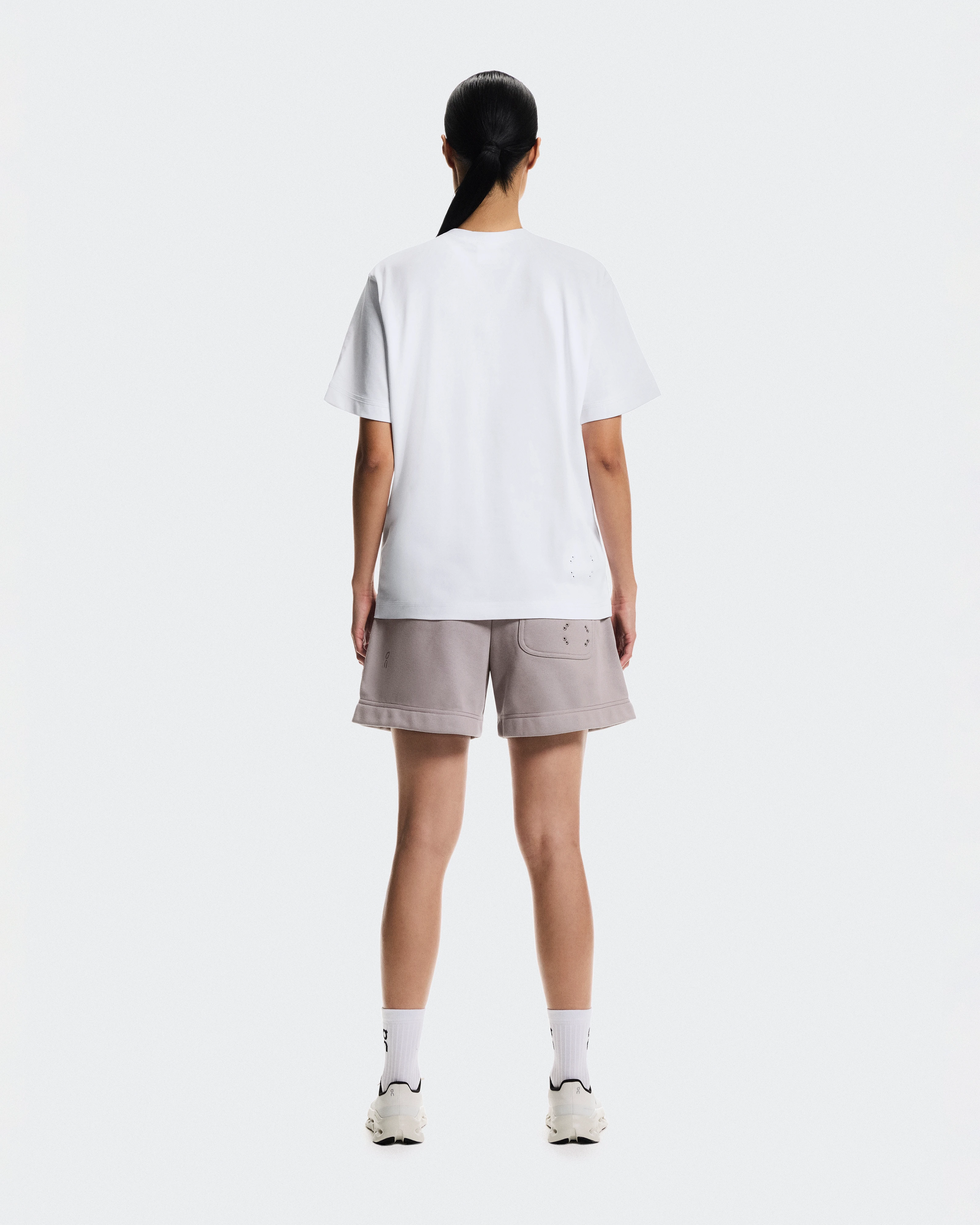 On Club Collective-T White Femme Hauts et t-shirts