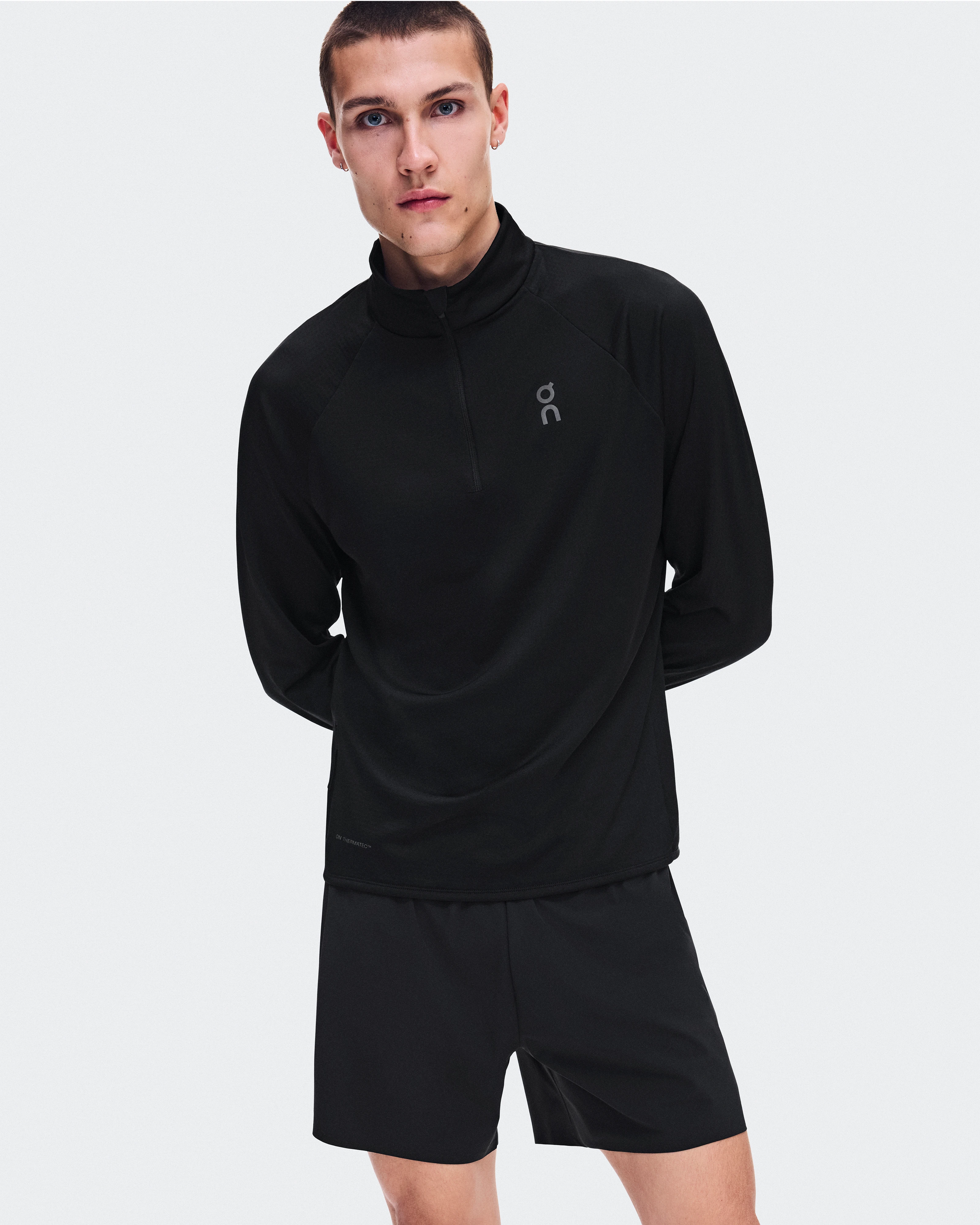 On Climate Shirt Black Homme Sweats à capuche et sweats