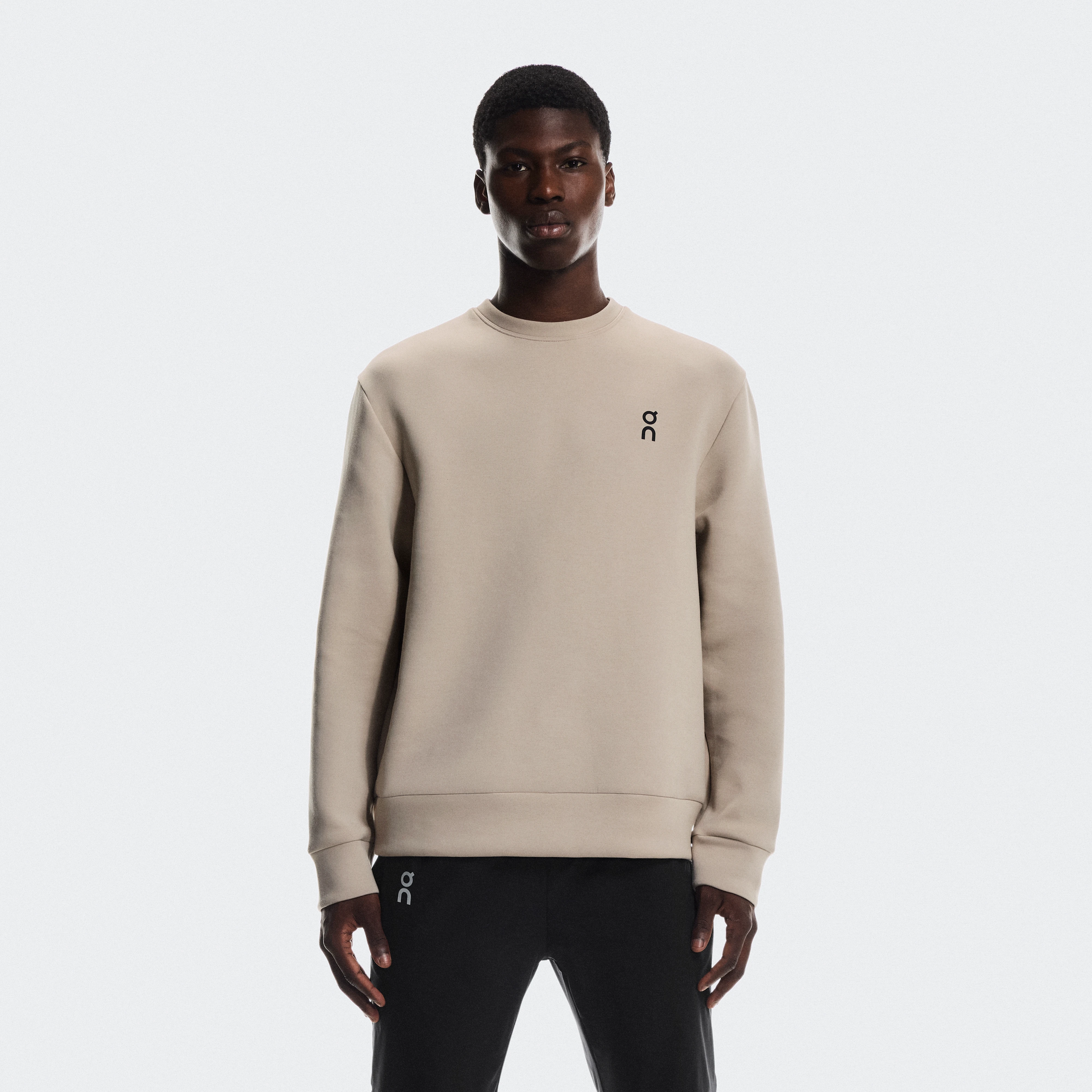 On Focus Tech Crew Desert Homme – Quotidien, voyage, entraînement Sweats à capuche et sweats