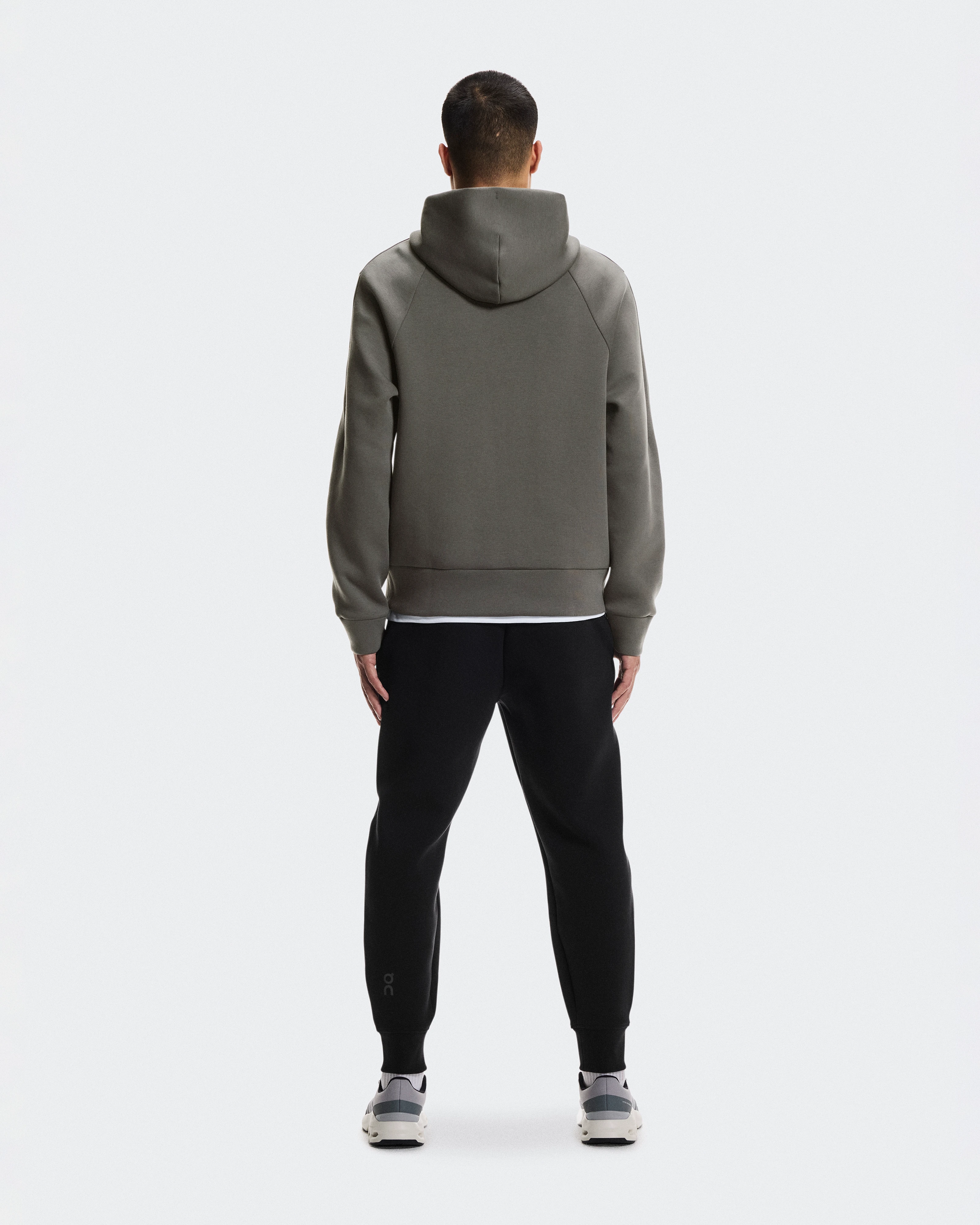 On Focus Tech Hoodie Shadow Homme Sweats à capuche et sweats